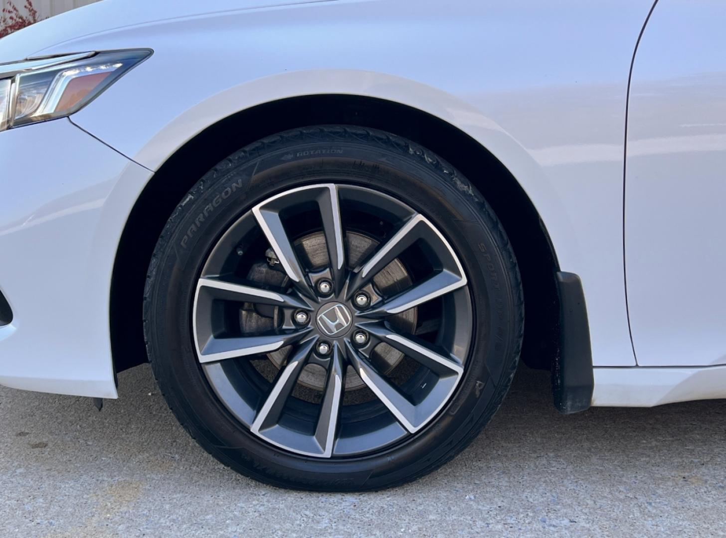 2021 WHITE /Black Leather Honda Accord EX-L (1HGCV1F56MA) with an 1.5L 4 Cyl. TURBO engine, Automatic transmission, located at 2990 Old Orchard Rd., Jackson, MO, 63755, 37.354214, -89.612106 - 2021 Honda Accord EX-L 1-Owner 91xxx miles Front Wheel Drive 1.5L 4 Cyl. Automatic Leather Backup Camera Power/Heated Seats Sunroof Bluetooth Remote Start Cruise Power Windows/Locks/Mirrors We have financing available and we accept trades! Fill out a credit application on our website o - Photo#38