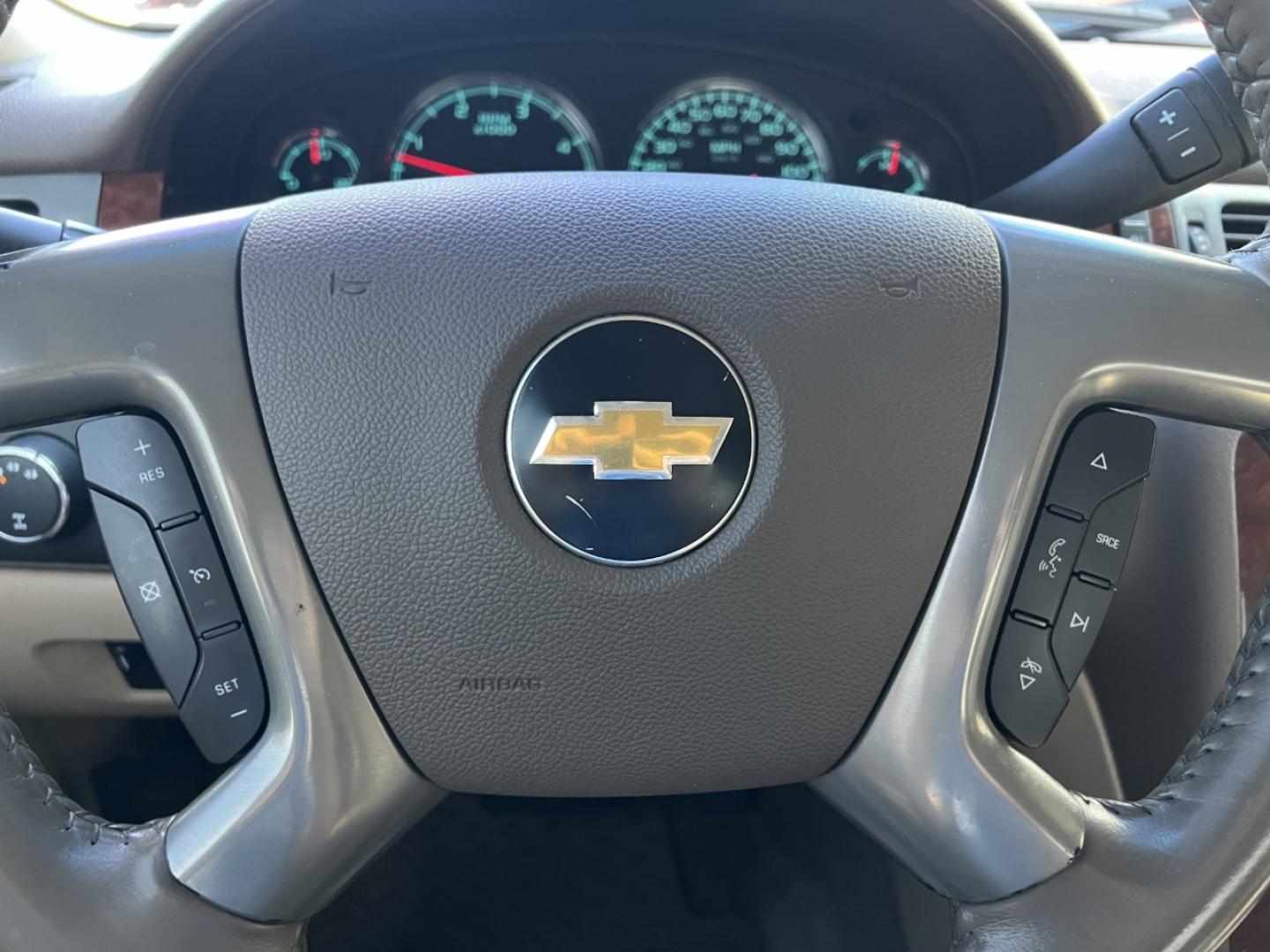 2011 GRAY /Tan Leather Chevrolet Silverado 3500HD LTZ Crew Cab 4WD (1GC4K1C8XBF) with an 6.6L V8 TURBO DIESEL engine, Automatic transmission, located at 2990 Old Orchard Rd., Jackson, MO, 63755, 37.354214, -89.612106 - 2011 Chevrolet Silverado 3500HD LTZ 108xxx miles 4x4 6.6L V8 Turbo Diesel Automatic Leather New Tires Navigation Power/Heated Seats Remote Start Cruise Power Windows/Locks/Mirrors We have financing available and we accept trades! Fill out a credit application on our website or come by to - Photo#22