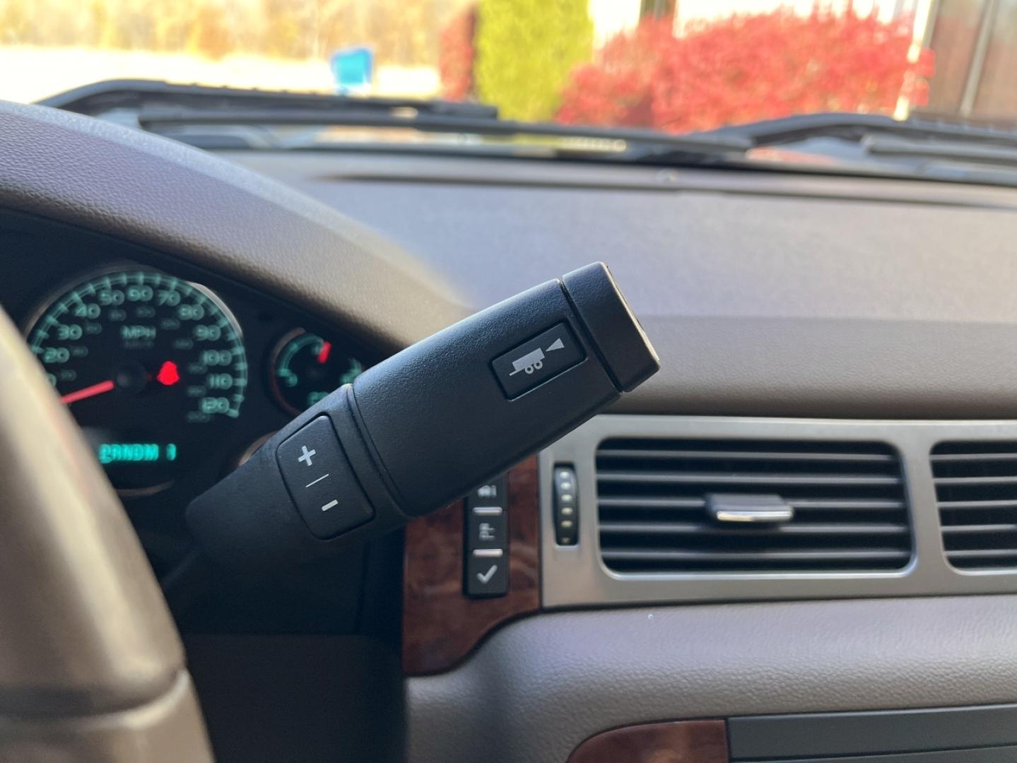 2011 GRAY /Tan Leather Chevrolet Silverado 3500HD LTZ Crew Cab 4WD (1GC4K1C8XBF) with an 6.6L V8 TURBO DIESEL engine, Automatic transmission, located at 2990 Old Orchard Rd., Jackson, MO, 63755, 37.354214, -89.612106 - 2011 Chevrolet Silverado 3500HD LTZ 108xxx miles 4x4 6.6L V8 Turbo Diesel Automatic Leather New Tires Navigation Power/Heated Seats Remote Start Cruise Power Windows/Locks/Mirrors We have financing available and we accept trades! Fill out a credit application on our website or come by to - Photo#23