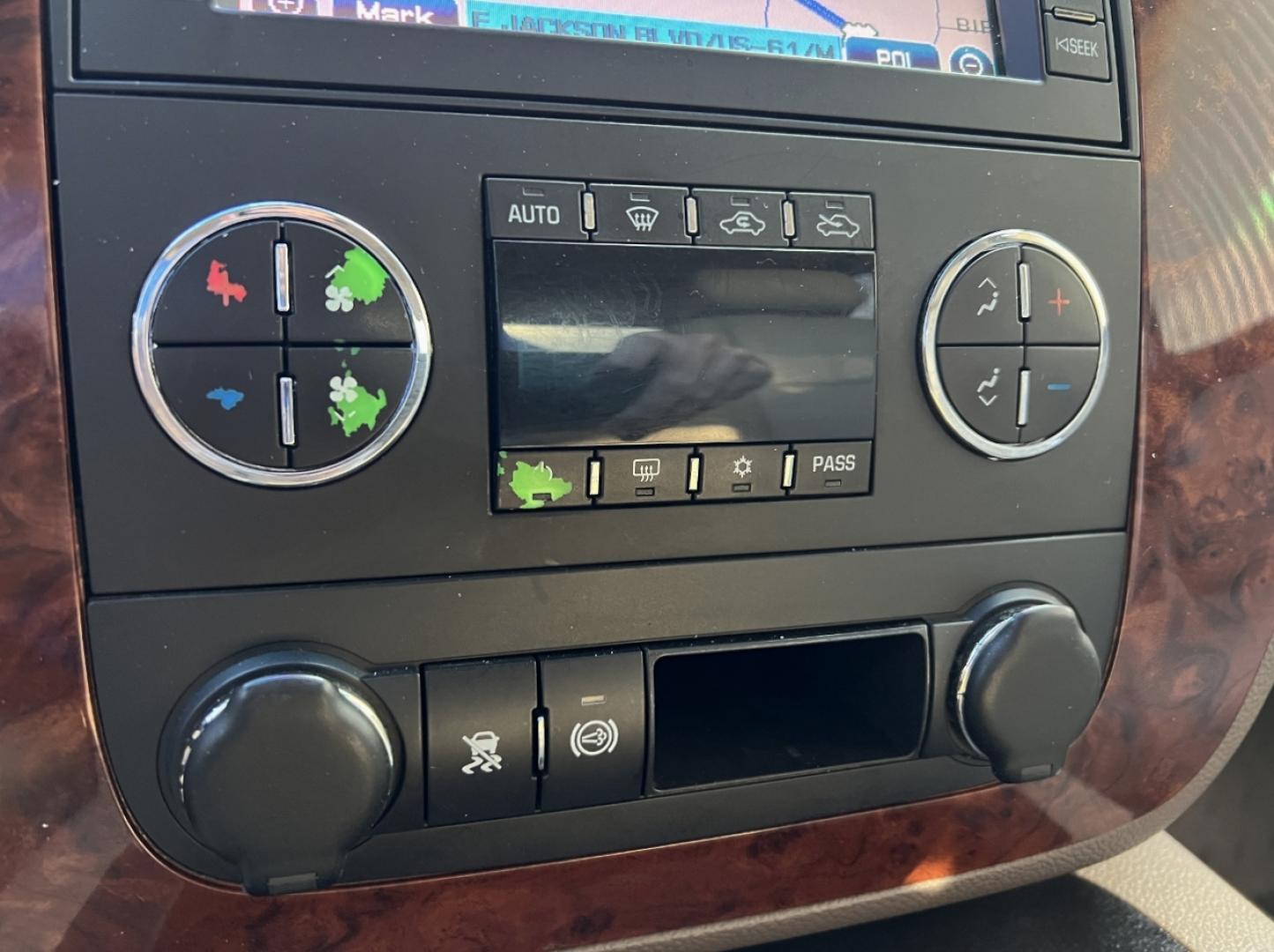 2011 GRAY /Tan Leather Chevrolet Silverado 3500HD LTZ Crew Cab 4WD (1GC4K1C8XBF) with an 6.6L V8 TURBO DIESEL engine, Automatic transmission, located at 2990 Old Orchard Rd., Jackson, MO, 63755, 37.354214, -89.612106 - 2011 Chevrolet Silverado 3500HD LTZ 108xxx miles 4x4 6.6L V8 Turbo Diesel Automatic Leather New Tires Navigation Power/Heated Seats Remote Start Cruise Power Windows/Locks/Mirrors We have financing available and we accept trades! Fill out a credit application on our website or come by to - Photo#25