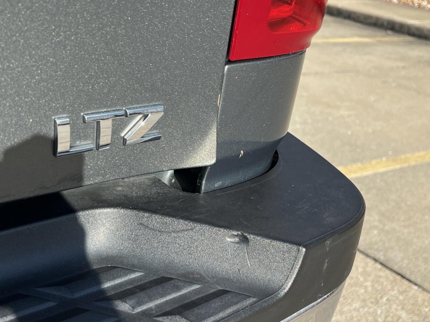 2011 GRAY /Tan Leather Chevrolet Silverado 3500HD LTZ Crew Cab 4WD (1GC4K1C8XBF) with an 6.6L V8 TURBO DIESEL engine, Automatic transmission, located at 2990 Old Orchard Rd., Jackson, MO, 63755, 37.354214, -89.612106 - 2011 Chevrolet Silverado 3500HD LTZ 108xxx miles 4x4 6.6L V8 Turbo Diesel Automatic Leather New Tires Navigation Power/Heated Seats Remote Start Cruise Power Windows/Locks/Mirrors We have financing available and we accept trades! Fill out a credit application on our website or come by to - Photo#38