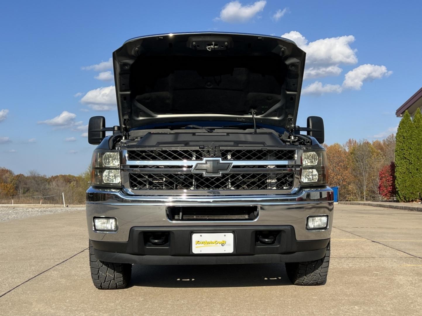 2011 GRAY /Tan Leather Chevrolet Silverado 3500HD LTZ Crew Cab 4WD (1GC4K1C8XBF) with an 6.6L V8 TURBO DIESEL engine, Automatic transmission, located at 2990 Old Orchard Rd., Jackson, MO, 63755, 37.354214, -89.612106 - 2011 Chevrolet Silverado 3500HD LTZ 108xxx miles 4x4 6.6L V8 Turbo Diesel Automatic Leather New Tires Navigation Power/Heated Seats Remote Start Cruise Power Windows/Locks/Mirrors We have financing available and we accept trades! Fill out a credit application on our website or come by to - Photo#31