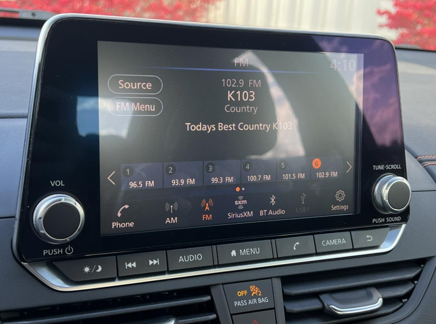 2020 GRAY /Black Leather Nissan Altima 2.5 SR (1N4BL4CV4LC) with an 2.5L 4 Cyl. engine, CVT transmission, located at 2990 Old Orchard Rd., Jackson, MO, 63755, 37.354214, -89.612106 - 2020 Nissan Altima SR 65xxx miles Front Wheel Drive 2.5L 4 Cyl. Automatic Leather Backup Camera Power Driver Seat Bluetooth Remote Start Cruise Power Windows/Locks/Mirrors We have financing available and we accept trades! Fill out a credit application on our website or come by today! If - Photo#23