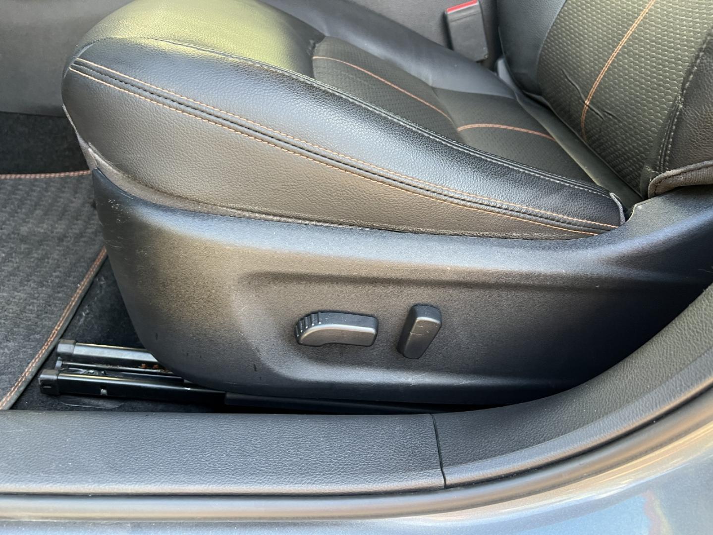 2020 GRAY /Black Leather Nissan Altima 2.5 SR (1N4BL4CV4LC) with an 2.5L 4 Cyl. engine, CVT transmission, located at 2990 Old Orchard Rd., Jackson, MO, 63755, 37.354214, -89.612106 - 2020 Nissan Altima SR 65xxx miles Front Wheel Drive 2.5L 4 Cyl. Automatic Leather Backup Camera Power Driver Seat Bluetooth Remote Start Cruise Power Windows/Locks/Mirrors We have financing available and we accept trades! Fill out a credit application on our website or come by today! If - Photo#3