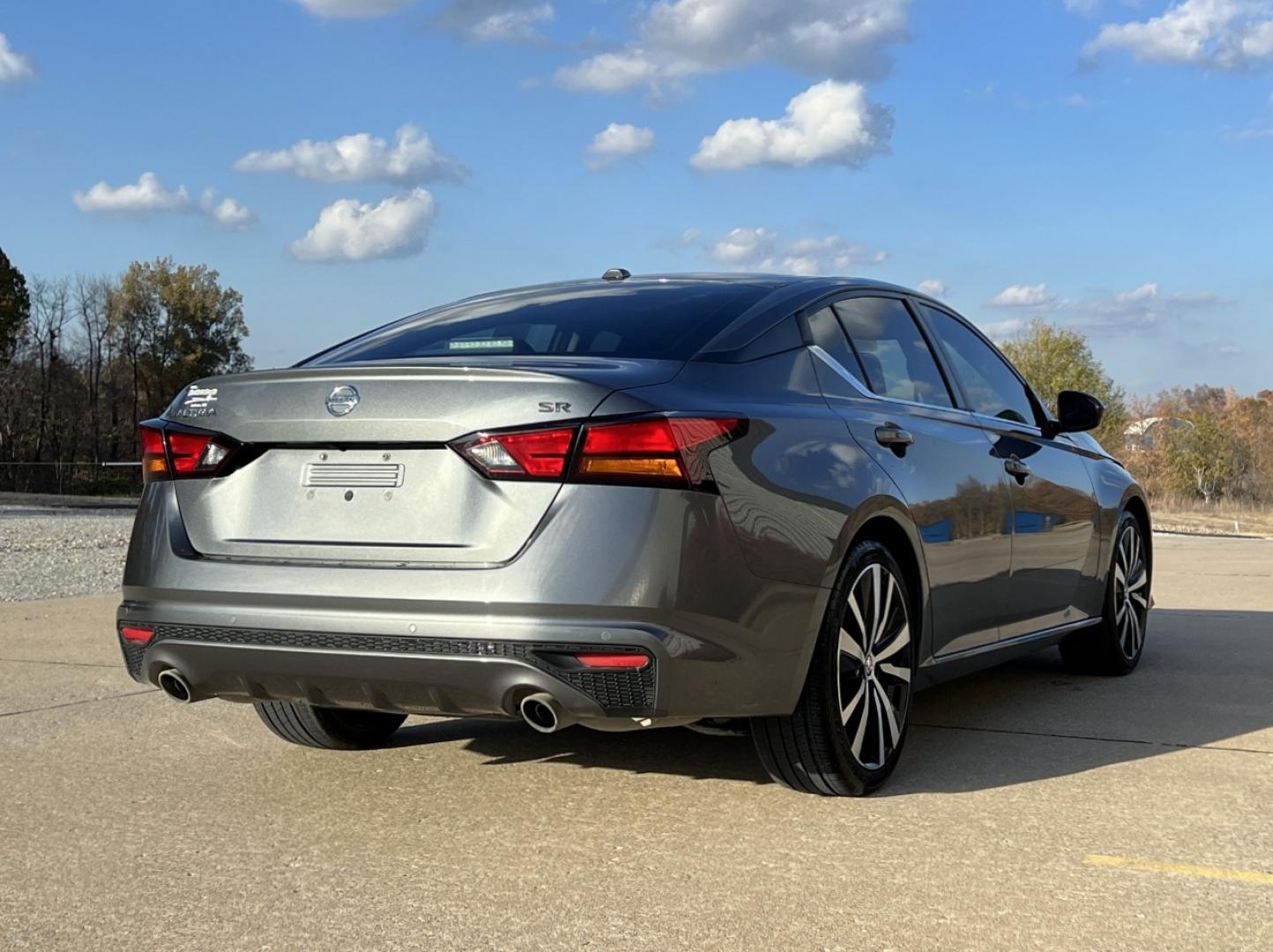 2020 GRAY /Black Leather Nissan Altima 2.5 SR (1N4BL4CV4LC) with an 2.5L 4 Cyl. engine, CVT transmission, located at 2990 Old Orchard Rd., Jackson, MO, 63755, 37.354214, -89.612106 - 2020 Nissan Altima SR 65xxx miles Front Wheel Drive 2.5L 4 Cyl. Automatic Leather Backup Camera Power Driver Seat Bluetooth Remote Start Cruise Power Windows/Locks/Mirrors We have financing available and we accept trades! Fill out a credit application on our website or come by today! If - Photo#7