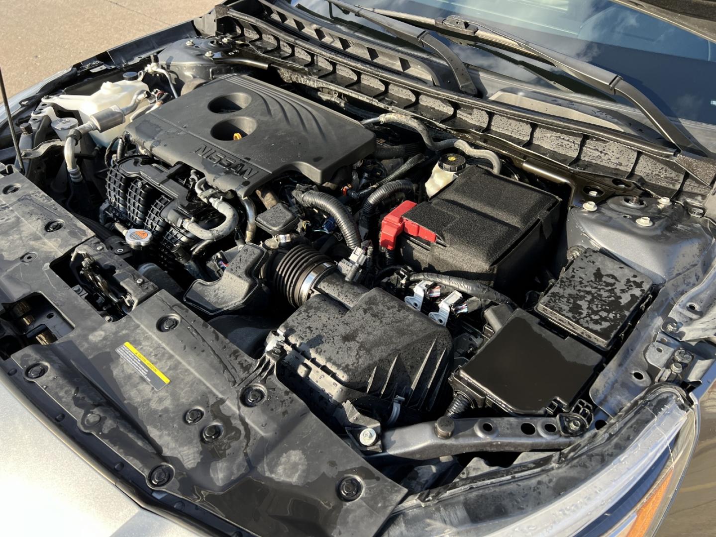 2020 GRAY /Black Leather Nissan Altima 2.5 SR (1N4BL4CV4LC) with an 2.5L 4 Cyl. engine, CVT transmission, located at 2990 Old Orchard Rd., Jackson, MO, 63755, 37.354214, -89.612106 - 2020 Nissan Altima SR 65xxx miles Front Wheel Drive 2.5L 4 Cyl. Automatic Leather Backup Camera Power Driver Seat Bluetooth Remote Start Cruise Power Windows/Locks/Mirrors We have financing available and we accept trades! Fill out a credit application on our website or come by today! If - Photo#30