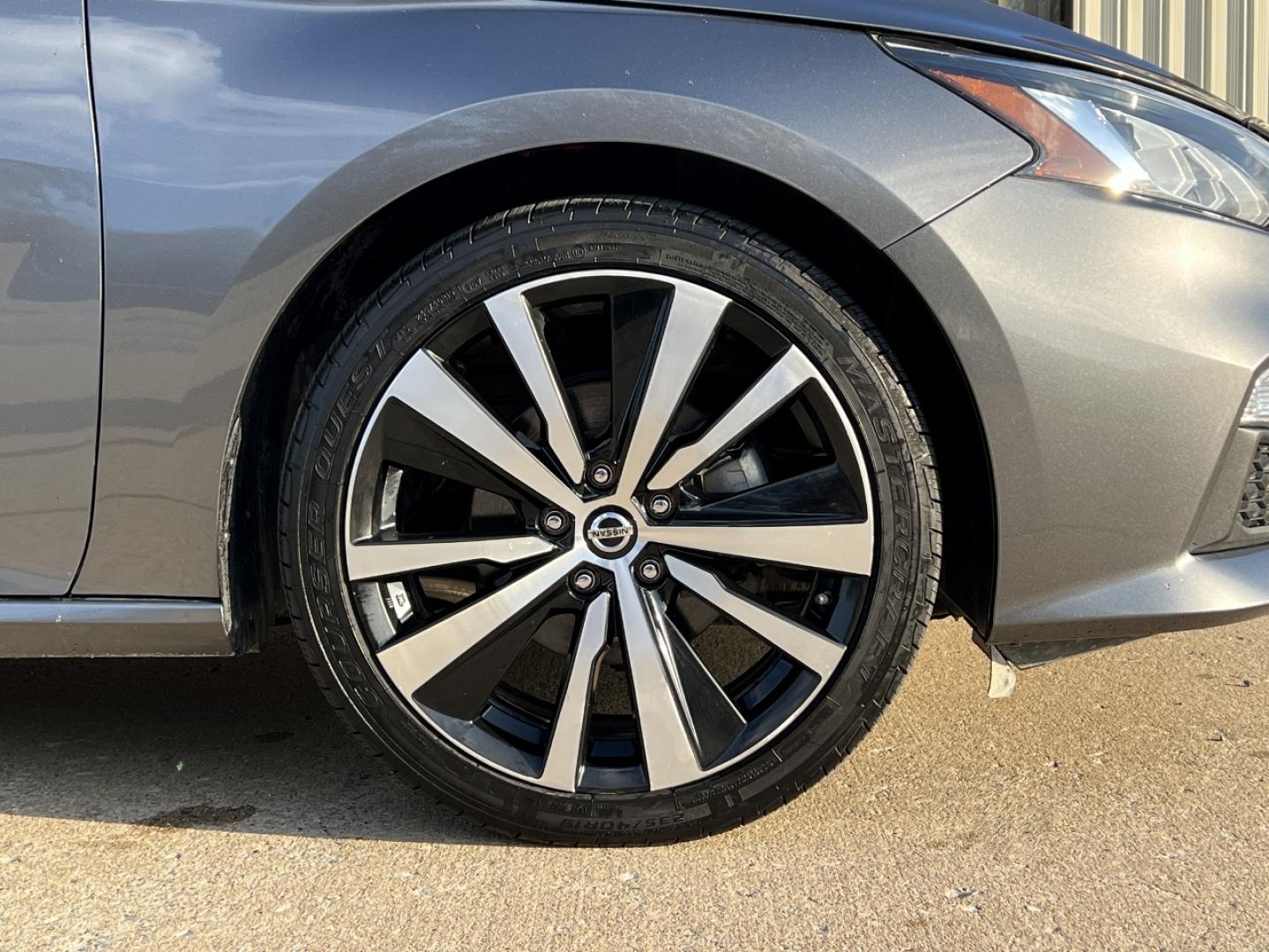 2020 GRAY /Black Leather Nissan Altima 2.5 SR (1N4BL4CV4LC) with an 2.5L 4 Cyl. engine, CVT transmission, located at 2990 Old Orchard Rd., Jackson, MO, 63755, 37.354214, -89.612106 - 2020 Nissan Altima SR 65xxx miles Front Wheel Drive 2.5L 4 Cyl. Automatic Leather Backup Camera Power Driver Seat Bluetooth Remote Start Cruise Power Windows/Locks/Mirrors We have financing available and we accept trades! Fill out a credit application on our website or come by today! If - Photo#35