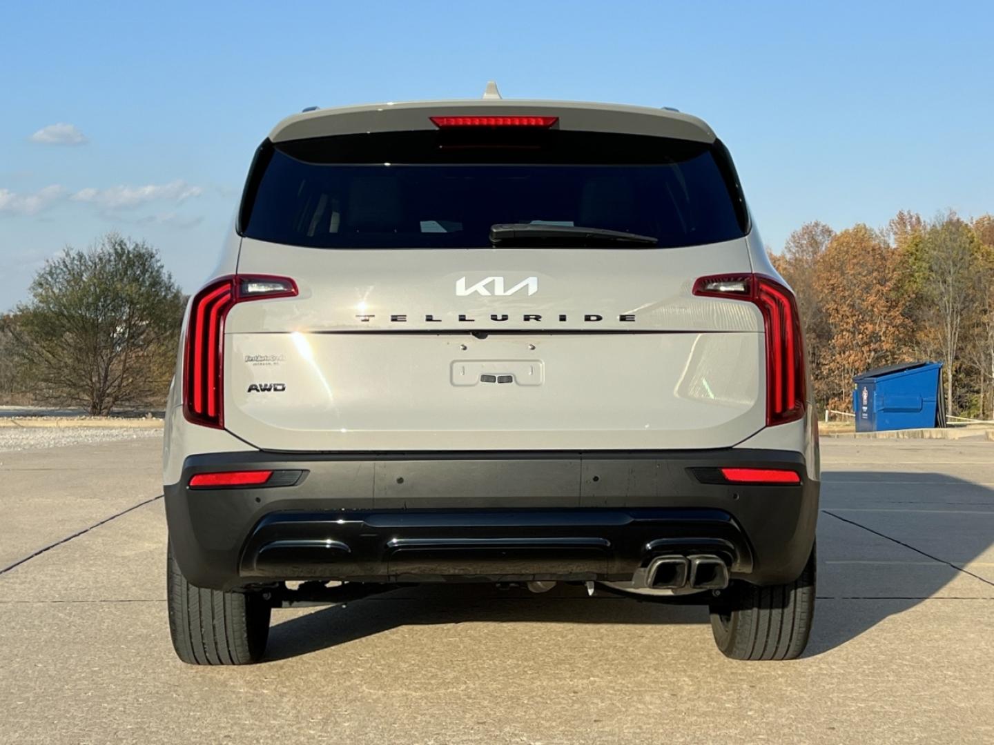 2022 GRAY /Black Leather Kia Telluride EX AWD (5XYP3DHC7NG) with an 3.8L V6 engine, Automatic transmission, located at 2990 Old Orchard Rd., Jackson, MO, 63755, 37.354214, -89.612106 - 2022 Kia Telluride EX 1-Owner 44xxx miles All Wheel Drive 3.8L V6 Automatic Leather 3rd Row Navigation Power/Heated/Cooled Seats Heated Steering Wheel Backup Camera Sunroof Bluetooth Remote Start Cruise Power Windows/Locks/Mirrors We have financing available and we accept trades! Fi - Photo#14