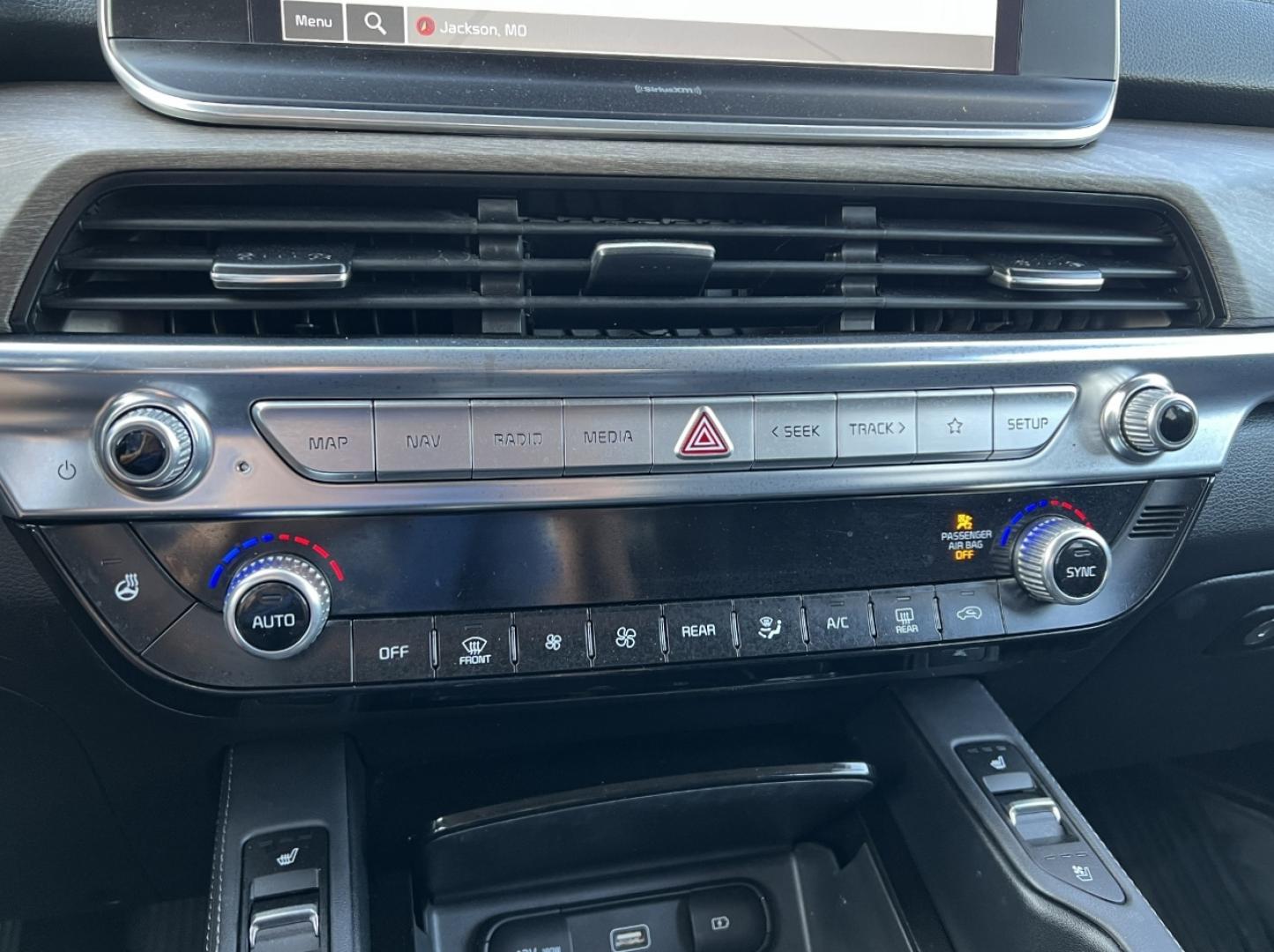 2022 GRAY /Black Leather Kia Telluride EX AWD (5XYP3DHC7NG) with an 3.8L V6 engine, Automatic transmission, located at 2990 Old Orchard Rd., Jackson, MO, 63755, 37.354214, -89.612106 - 2022 Kia Telluride EX 1-Owner 44xxx miles All Wheel Drive 3.8L V6 Automatic Leather 3rd Row Navigation Power/Heated/Cooled Seats Heated Steering Wheel Backup Camera Sunroof Bluetooth Remote Start Cruise Power Windows/Locks/Mirrors We have financing available and we accept trades! Fi - Photo#31