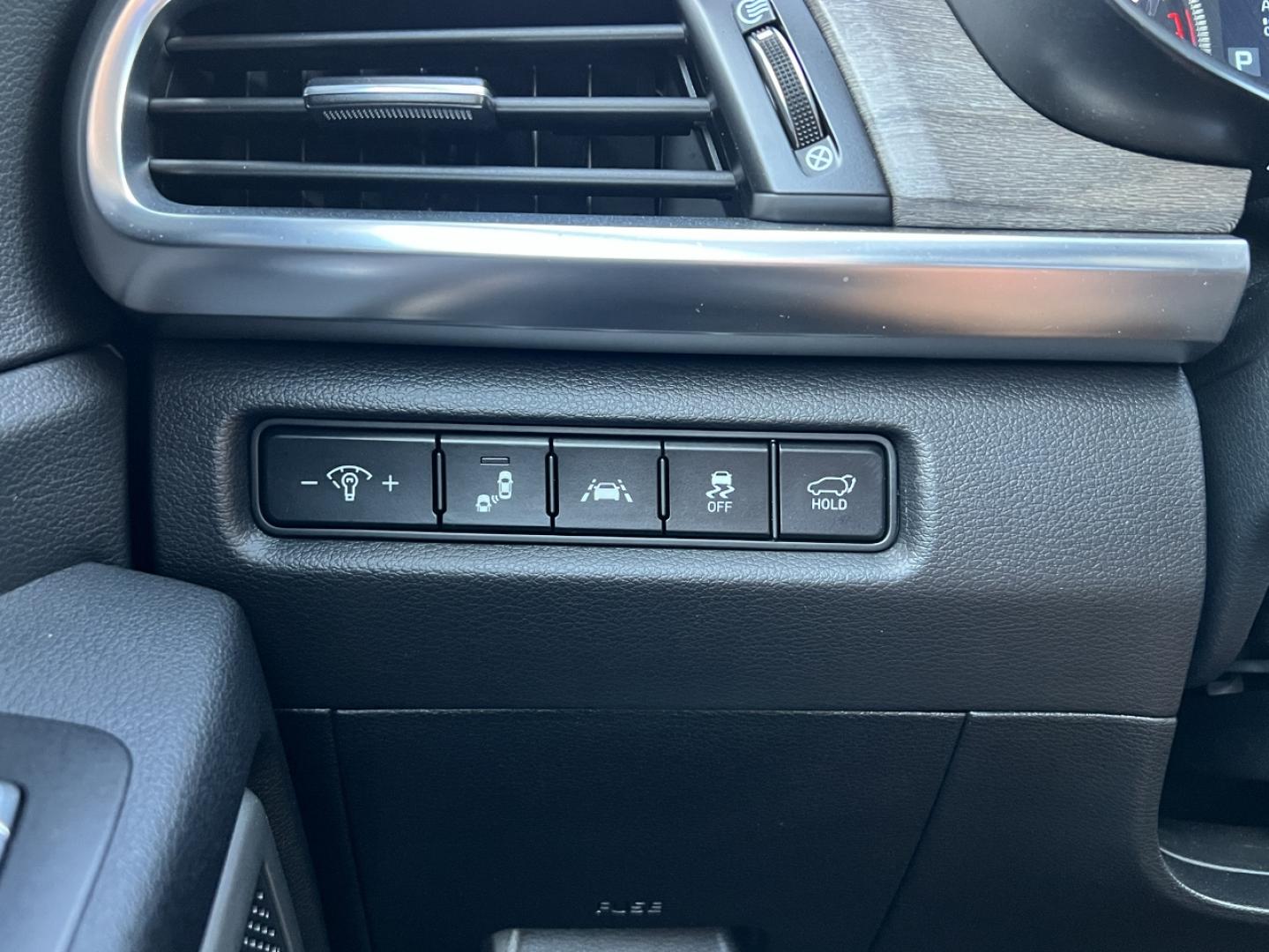 2022 GRAY /Black Leather Kia Telluride EX AWD (5XYP3DHC7NG) with an 3.8L V6 engine, Automatic transmission, located at 2990 Old Orchard Rd., Jackson, MO, 63755, 37.354214, -89.612106 - 2022 Kia Telluride EX 1-Owner 44xxx miles All Wheel Drive 3.8L V6 Automatic Leather 3rd Row Navigation Power/Heated/Cooled Seats Heated Steering Wheel Backup Camera Sunroof Bluetooth Remote Start Cruise Power Windows/Locks/Mirrors We have financing available and we accept trades! Fi - Photo#34