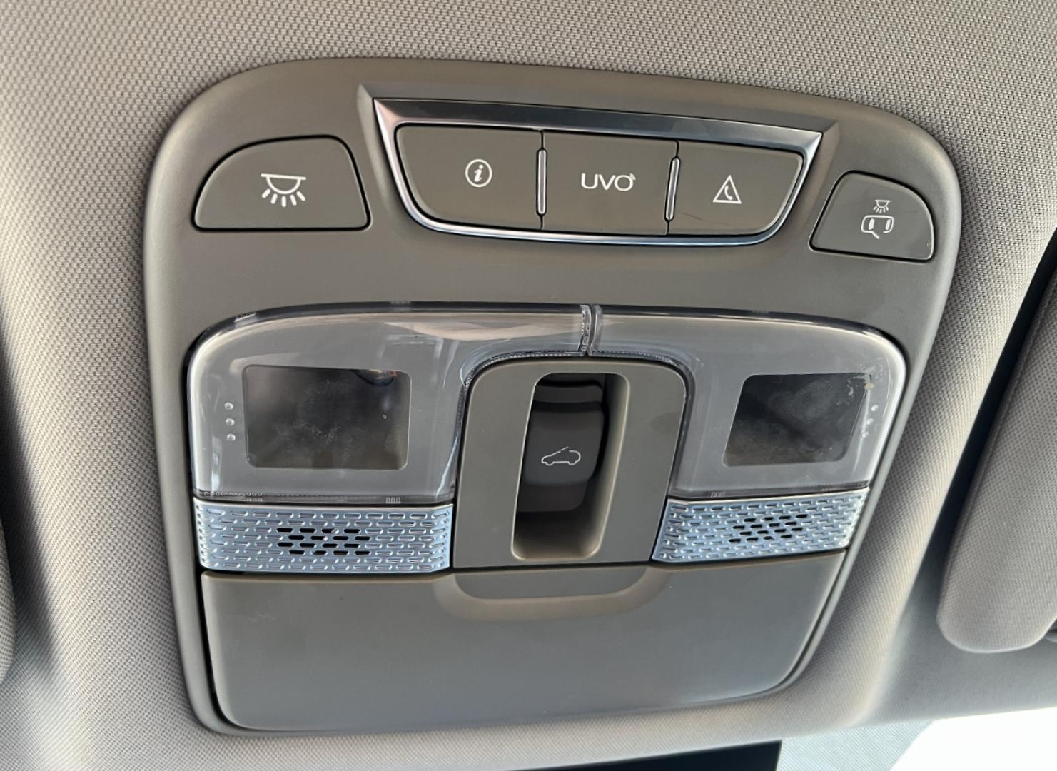 2022 GRAY /Black Leather Kia Telluride EX AWD (5XYP3DHC7NG) with an 3.8L V6 engine, Automatic transmission, located at 2990 Old Orchard Rd., Jackson, MO, 63755, 37.354214, -89.612106 - 2022 Kia Telluride EX 1-Owner 44xxx miles All Wheel Drive 3.8L V6 Automatic Leather 3rd Row Navigation Power/Heated/Cooled Seats Heated Steering Wheel Backup Camera Sunroof Bluetooth Remote Start Cruise Power Windows/Locks/Mirrors We have financing available and we accept trades! Fi - Photo#35