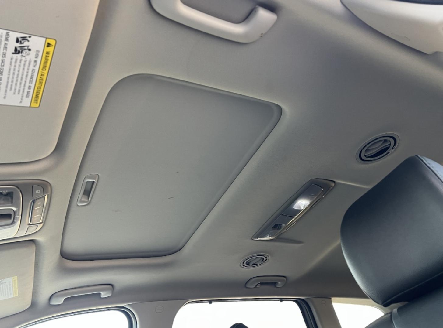 2022 GRAY /Black Leather Kia Telluride EX AWD (5XYP3DHC7NG) with an 3.8L V6 engine, Automatic transmission, located at 2990 Old Orchard Rd., Jackson, MO, 63755, 37.354214, -89.612106 - 2022 Kia Telluride EX 1-Owner 44xxx miles All Wheel Drive 3.8L V6 Automatic Leather 3rd Row Navigation Power/Heated/Cooled Seats Heated Steering Wheel Backup Camera Sunroof Bluetooth Remote Start Cruise Power Windows/Locks/Mirrors We have financing available and we accept trades! Fi - Photo#6