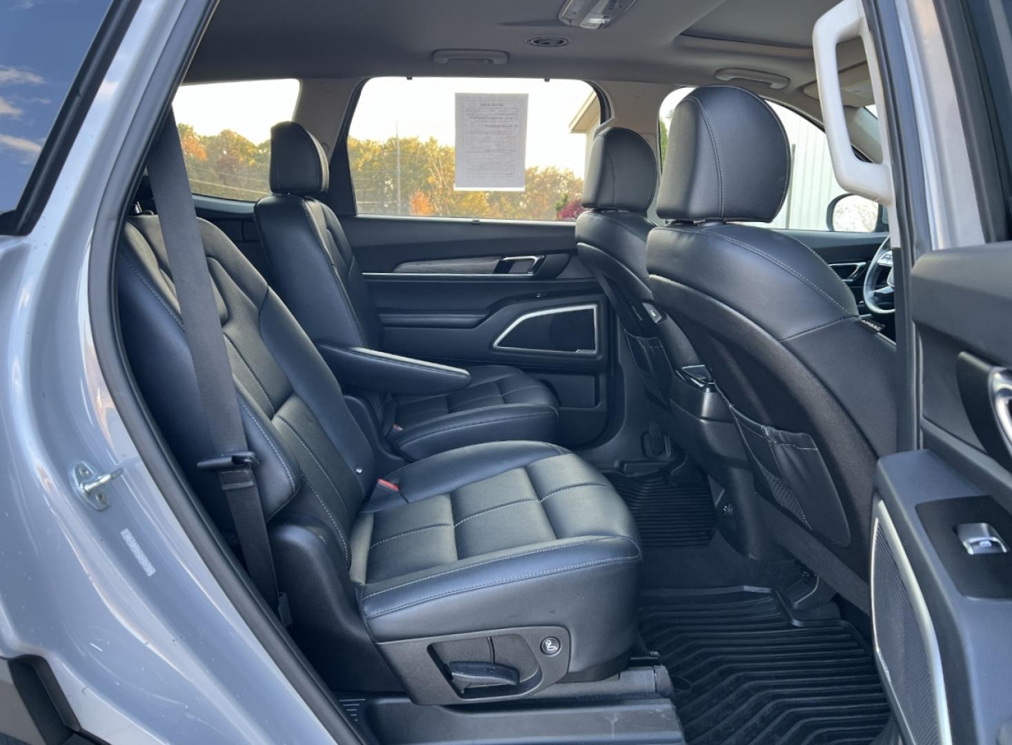 2022 GRAY /Black Leather Kia Telluride EX AWD (5XYP3DHC7NG) with an 3.8L V6 engine, Automatic transmission, located at 2990 Old Orchard Rd., Jackson, MO, 63755, 37.354214, -89.612106 - 2022 Kia Telluride EX 1-Owner 44xxx miles All Wheel Drive 3.8L V6 Automatic Leather 3rd Row Navigation Power/Heated/Cooled Seats Heated Steering Wheel Backup Camera Sunroof Bluetooth Remote Start Cruise Power Windows/Locks/Mirrors We have financing available and we accept trades! Fi - Photo#21