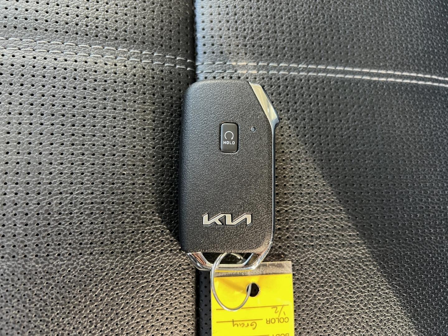 2022 GRAY /Black Leather Kia Telluride EX AWD (5XYP3DHC7NG) with an 3.8L V6 engine, Automatic transmission, located at 2990 Old Orchard Rd., Jackson, MO, 63755, 37.354214, -89.612106 - 2022 Kia Telluride EX 1-Owner 44xxx miles All Wheel Drive 3.8L V6 Automatic Leather 3rd Row Navigation Power/Heated/Cooled Seats Heated Steering Wheel Backup Camera Sunroof Bluetooth Remote Start Cruise Power Windows/Locks/Mirrors We have financing available and we accept trades! Fi - Photo#8