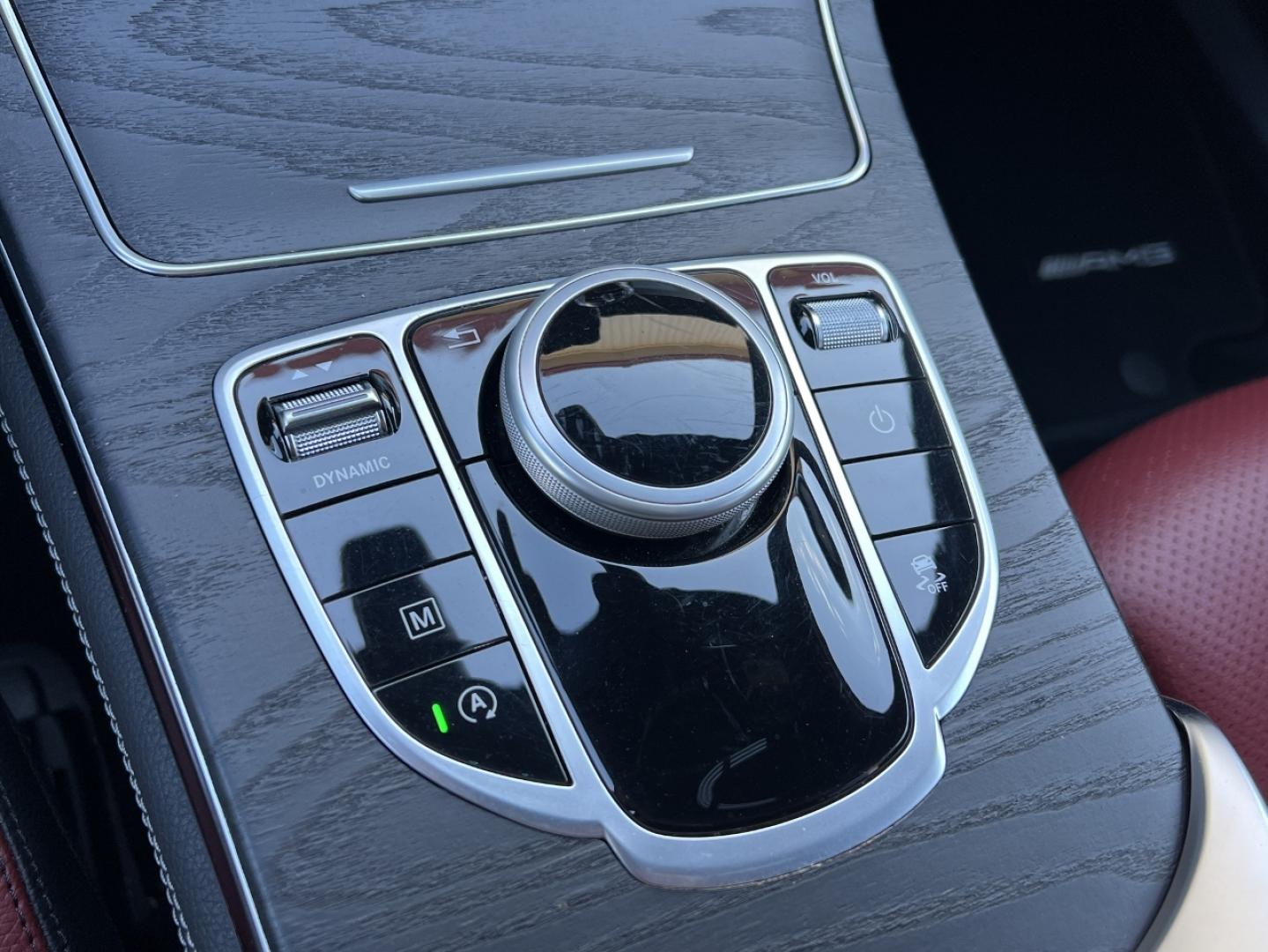 2019 WHITE /Red Leather Mercedes-Benz GLC-Class GLC300 4MATIC (WDC0J4KB3KF) with an 2.0L 4 Cyl. TURBO engine, Automatic transmission, located at 2990 Old Orchard Rd., Jackson, MO, 63755, 37.354214, -89.612106 - 2019 Mercedes-Benz GLC 300 4MATIC 1-Owner 89xxx miles All Wheel Drive 2.0L 4 Cyl. Automatic Leather Navigation Capability Backup Camera Power/Heated Seats Sunroof Bluetooth Cruise Power Windows/Locks/Mirrors We have financing available and we accept trades! Fill out a credit applicatio - Photo#24