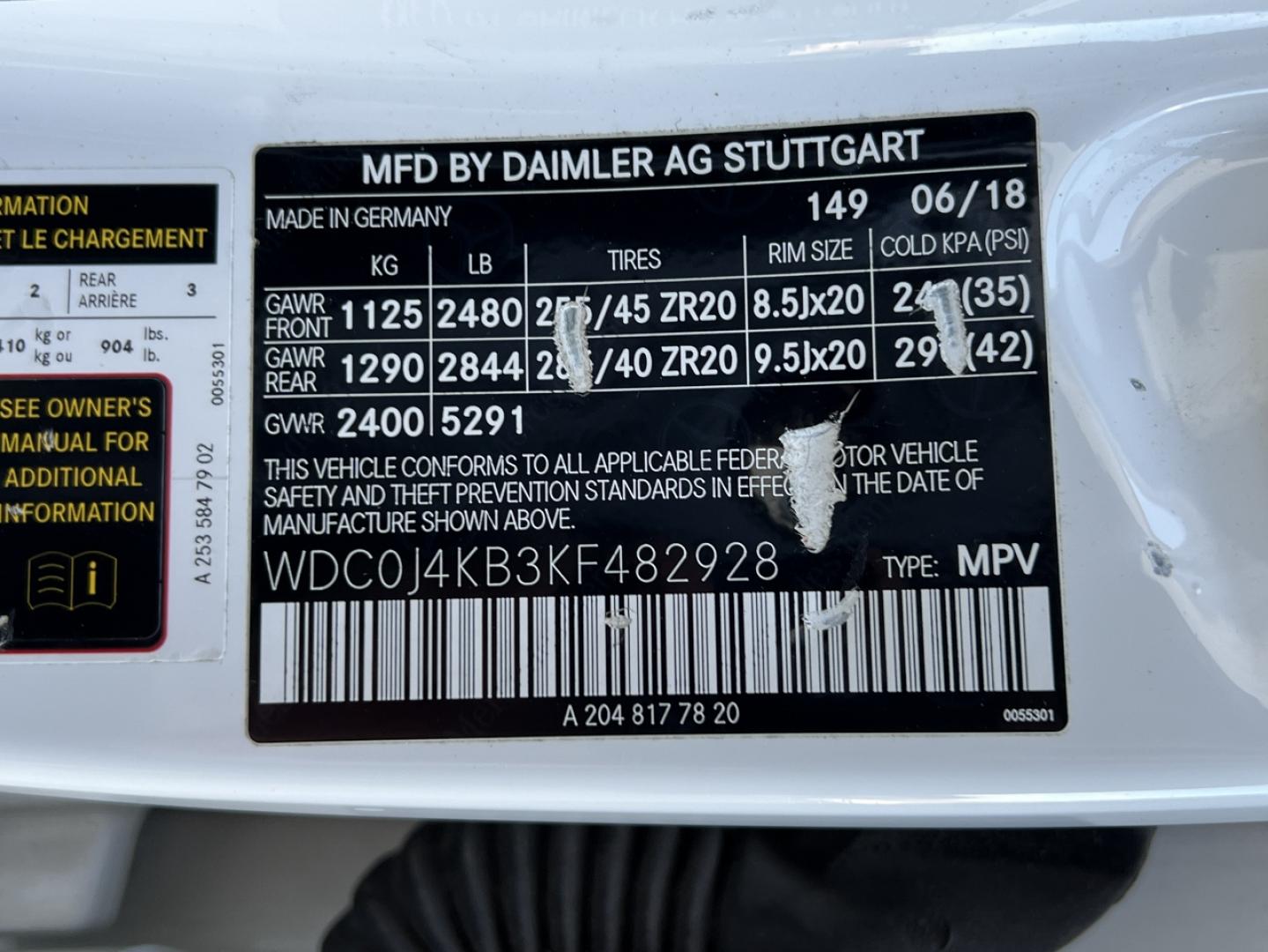 2019 WHITE /Red Leather Mercedes-Benz GLC-Class GLC300 4MATIC (WDC0J4KB3KF) with an 2.0L 4 Cyl. TURBO engine, Automatic transmission, located at 2990 Old Orchard Rd., Jackson, MO, 63755, 37.354214, -89.612106 - 2019 Mercedes-Benz GLC 300 4MATIC 1-Owner 89xxx miles All Wheel Drive 2.0L 4 Cyl. Automatic Leather Navigation Capability Backup Camera Power/Heated Seats Sunroof Bluetooth Cruise Power Windows/Locks/Mirrors We have financing available and we accept trades! Fill out a credit applicatio - Photo#49