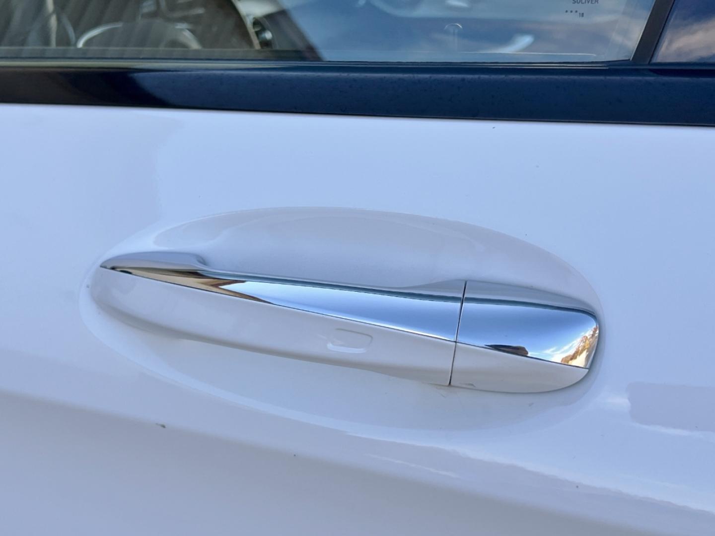 2019 WHITE /Red Leather Mercedes-Benz GLC-Class GLC300 4MATIC (WDC0J4KB3KF) with an 2.0L 4 Cyl. TURBO engine, Automatic transmission, located at 2990 Old Orchard Rd., Jackson, MO, 63755, 37.354214, -89.612106 - 2019 Mercedes-Benz GLC 300 4MATIC 1-Owner 89xxx miles All Wheel Drive 2.0L 4 Cyl. Automatic Leather Navigation Capability Backup Camera Power/Heated Seats Sunroof Bluetooth Cruise Power Windows/Locks/Mirrors We have financing available and we accept trades! Fill out a credit applicatio - Photo#36