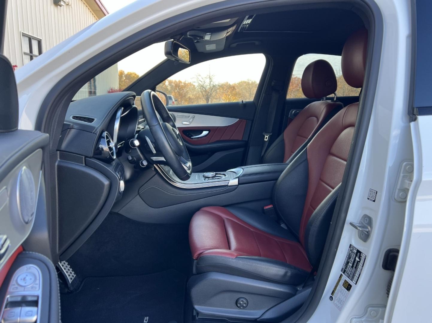 2019 WHITE /Red Leather Mercedes-Benz GLC-Class GLC300 4MATIC (WDC0J4KB3KF) with an 2.0L 4 Cyl. TURBO engine, Automatic transmission, located at 2990 Old Orchard Rd., Jackson, MO, 63755, 37.354214, -89.612106 - 2019 Mercedes-Benz GLC 300 4MATIC 1-Owner 89xxx miles All Wheel Drive 2.0L 4 Cyl. Automatic Leather Navigation Capability Backup Camera Power/Heated Seats Sunroof Bluetooth Cruise Power Windows/Locks/Mirrors We have financing available and we accept trades! Fill out a credit applicatio - Photo#14
