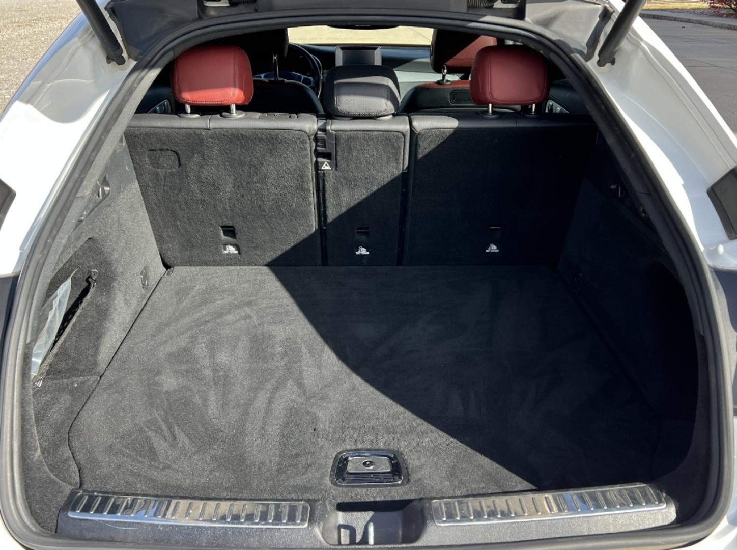 2019 WHITE /Red Leather Mercedes-Benz GLC-Class GLC300 4MATIC (WDC0J4KB3KF) with an 2.0L 4 Cyl. TURBO engine, Automatic transmission, located at 2990 Old Orchard Rd., Jackson, MO, 63755, 37.354214, -89.612106 - 2019 Mercedes-Benz GLC 300 4MATIC 1-Owner 89xxx miles All Wheel Drive 2.0L 4 Cyl. Automatic Leather Navigation Capability Backup Camera Power/Heated Seats Sunroof Bluetooth Cruise Power Windows/Locks/Mirrors We have financing available and we accept trades! Fill out a credit applicatio - Photo#20