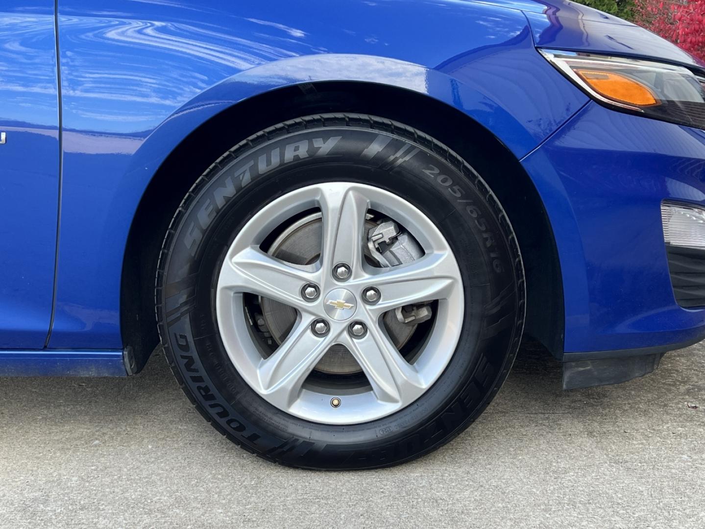 2023 BLUE /Black Cloth Chevrolet Malibu 1LT (1G1ZD5STXPF) with an 1.5L 4 Cyl. engine, Automatic transmission, located at 2990 Old Orchard Rd., Jackson, MO, 63755, 37.354214, -89.612106 - 2023 Chevrolet Malibu LT 1-Owner 69xxx miles Front Wheel Drive 1.5L 4 Cyl. Automatic Backup Camera Heated Seats Power Driver Seat Bluetooth Remote Start Cruise Power Windows/Locks/Mirrors We have financing available and we accept trades! Fill out a credit application on our website or c - Photo#39