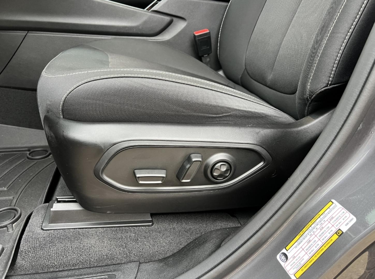 2022 GRAY /Black Cloth Jeep Grand Cherokee L Laredo 4WD (1C4RJKAG5N8) with an 3.6L V6 engine, Automatic transmission, located at 2990 Old Orchard Rd., Jackson, MO, 63755, 37.354214, -89.612106 - 2022 Jeep Grand Cherokee L Laredo 1-Owner 60xxx miles 4 Wheel Drive 3.6L V6 Automatic 3rd Row Backup Camera Heated Seats Power Driver Seat Heated Steering Wheel Sunroof Bluetooth Remote Start Cruise Power Windows/Locks/Mirrors We have financing available and we accept trades! Fill ou - Photo#5