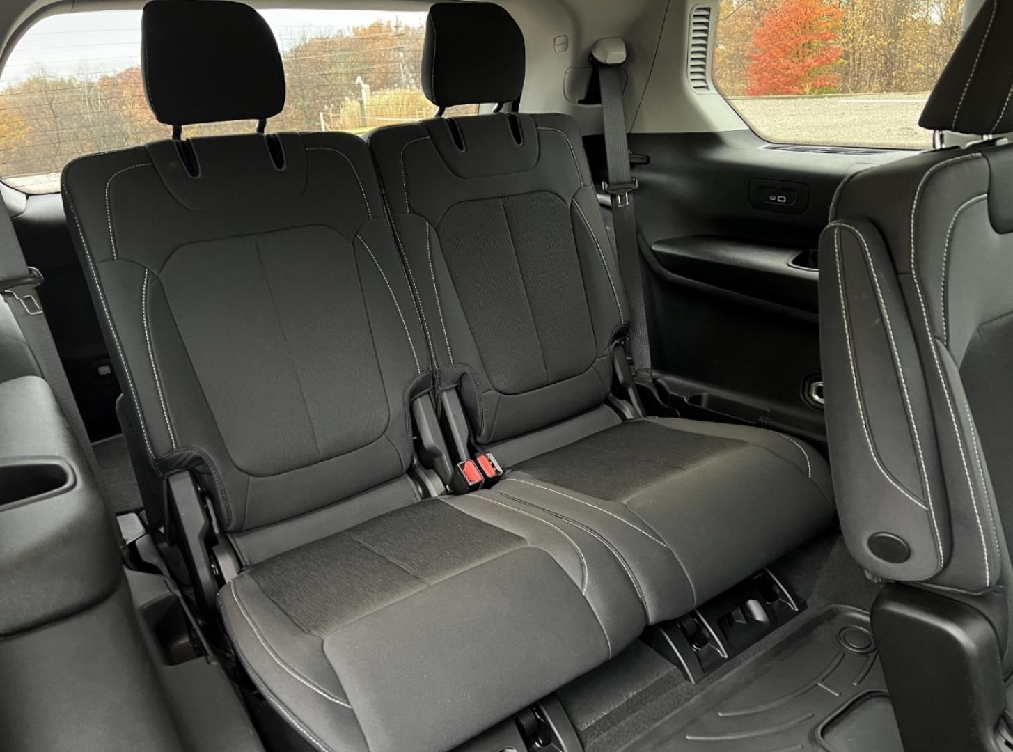 2022 GRAY /Black Cloth Jeep Grand Cherokee L Laredo 4WD (1C4RJKAG5N8) with an 3.6L V6 engine, Automatic transmission, located at 2990 Old Orchard Rd., Jackson, MO, 63755, 37.354214, -89.612106 - 2022 Jeep Grand Cherokee L Laredo 1-Owner 60xxx miles 4 Wheel Drive 3.6L V6 Automatic 3rd Row Backup Camera Heated Seats Power Driver Seat Heated Steering Wheel Sunroof Bluetooth Remote Start Cruise Power Windows/Locks/Mirrors We have financing available and we accept trades! Fill ou - Photo#20