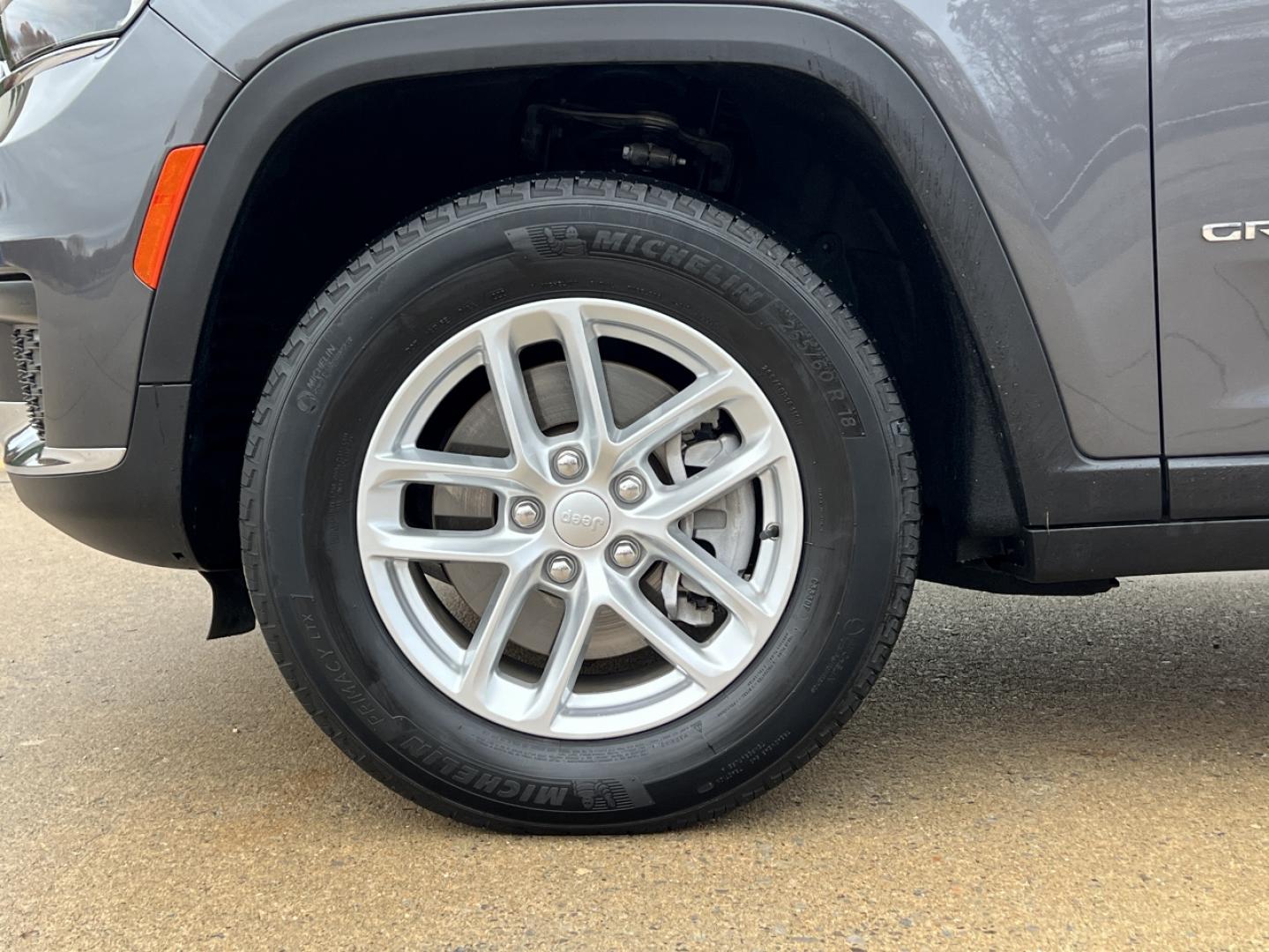 2022 GRAY /Black Cloth Jeep Grand Cherokee L Laredo 4WD (1C4RJKAG5N8) with an 3.6L V6 engine, Automatic transmission, located at 2990 Old Orchard Rd., Jackson, MO, 63755, 37.354214, -89.612106 - 2022 Jeep Grand Cherokee L Laredo 1-Owner 60xxx miles 4 Wheel Drive 3.6L V6 Automatic 3rd Row Backup Camera Heated Seats Power Driver Seat Heated Steering Wheel Sunroof Bluetooth Remote Start Cruise Power Windows/Locks/Mirrors We have financing available and we accept trades! Fill ou - Photo#39