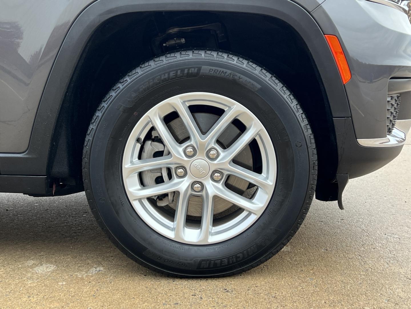 2022 GRAY /Black Cloth Jeep Grand Cherokee L Laredo 4WD (1C4RJKAG5N8) with an 3.6L V6 engine, Automatic transmission, located at 2990 Old Orchard Rd., Jackson, MO, 63755, 37.354214, -89.612106 - 2022 Jeep Grand Cherokee L Laredo 1-Owner 60xxx miles 4 Wheel Drive 3.6L V6 Automatic 3rd Row Backup Camera Heated Seats Power Driver Seat Heated Steering Wheel Sunroof Bluetooth Remote Start Cruise Power Windows/Locks/Mirrors We have financing available and we accept trades! Fill ou - Photo#42