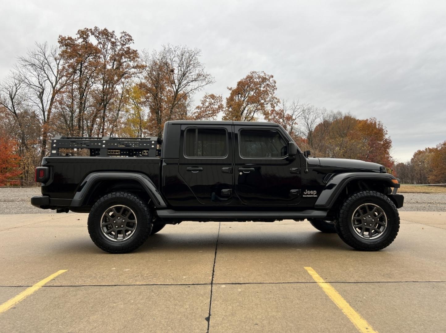 2021 BLACK /Black Leather Jeep Gladiator Overland (1C6HJTFG3ML) with an 3.6L V6 engine, Automatic transmission, located at 2990 Old Orchard Rd., Jackson, MO, 63755, 37.354214, -89.612106 - 2021 Jeep Gladiator Overland 1-Owner 98xxx miles 4x4 3.6L V6 Automatic Leather New Tires Navigation Heated Seats Heated Steering Wheel Backup Camera Bluetooth Remote Start Cruise Power Windows/Locks/Mirrors We have financing available and we accept trades! Fill out a credit applicati - Photo#9