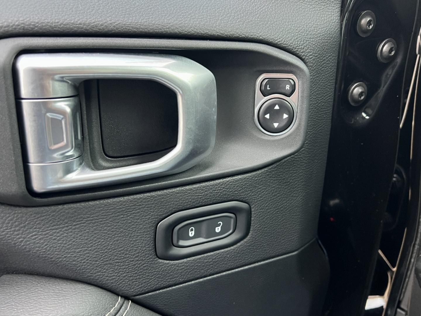 2021 BLACK /Black Leather Jeep Gladiator Overland (1C6HJTFG3ML) with an 3.6L V6 engine, Automatic transmission, located at 2990 Old Orchard Rd., Jackson, MO, 63755, 37.354214, -89.612106 - 2021 Jeep Gladiator Overland 1-Owner 98xxx miles 4x4 3.6L V6 Automatic Leather New Tires Navigation Heated Seats Heated Steering Wheel Backup Camera Bluetooth Remote Start Cruise Power Windows/Locks/Mirrors We have financing available and we accept trades! Fill out a credit applicati - Photo#29