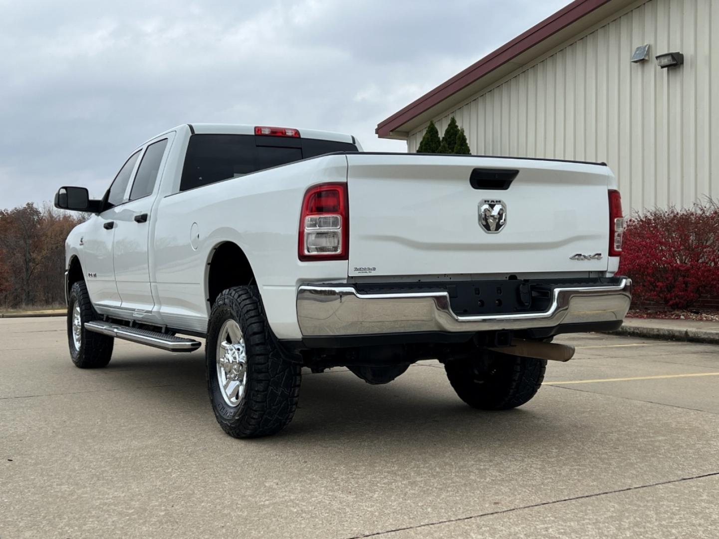 2022 WHITE /Gray Cloth RAM 2500 Tradesman Crew Cab LWB 4WD (3C6UR5HL8NG) with an 6.7L I6 TURBO DIESEL engine, Automatic transmission, located at 2990 Old Orchard Rd., Jackson, MO, 63755, 37.354214, -89.612106 - 2022 Ram 2500 Heavy Duty Tradesman 1-Owner 213xxx miles 4x4 6.7L I6 Turbo Diesel Automatic Backup Camera Bluetooth Cruise Power Windows/Locks/Mirrors We have financing available and we accept trades! Fill out a credit application on our website or come by today! If you have any questions, - Photo#8