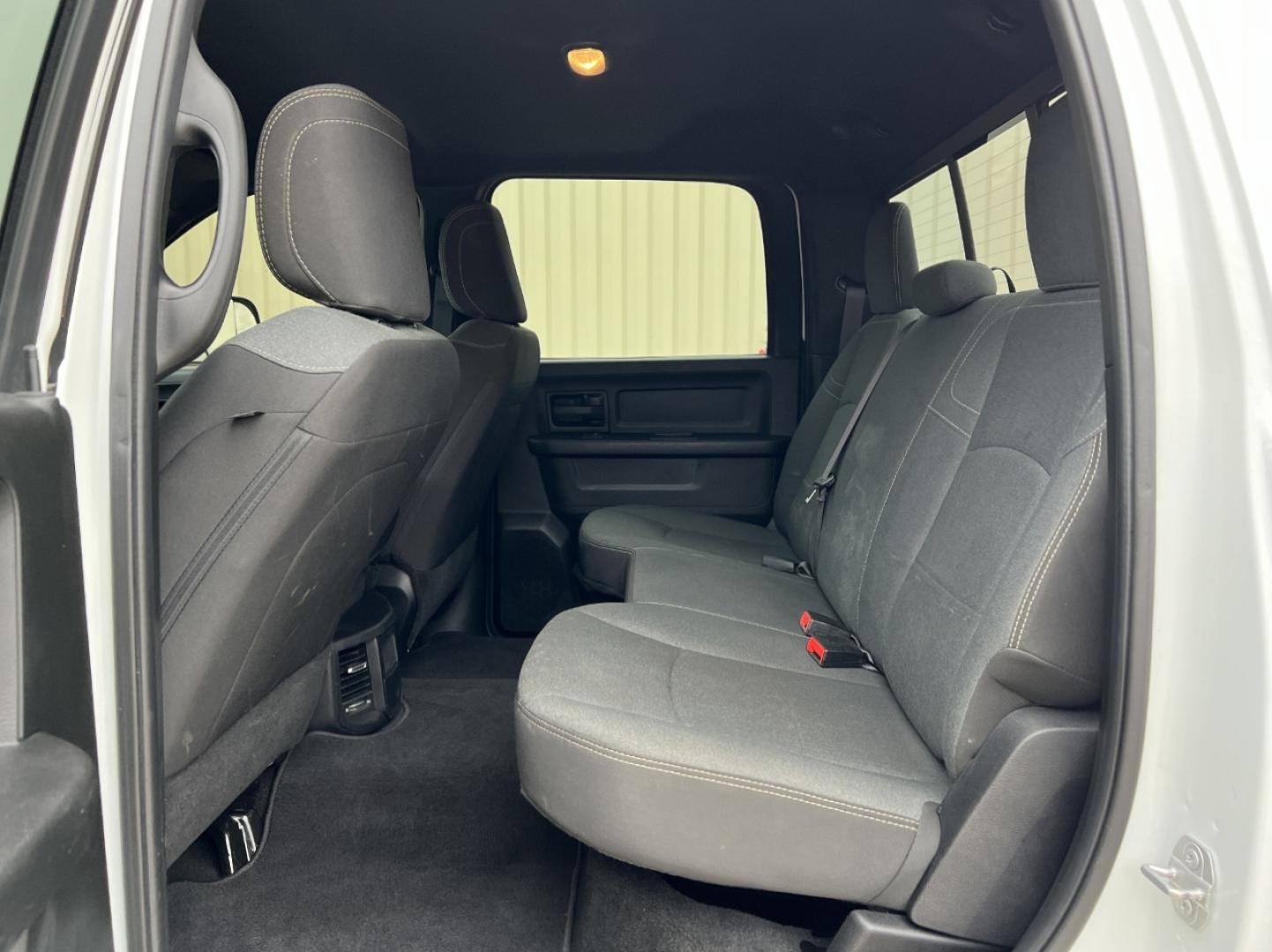 2022 WHITE /Gray Cloth RAM 2500 Tradesman Crew Cab LWB 4WD (3C6UR5HL8NG) with an 6.7L I6 TURBO DIESEL engine, Automatic transmission, located at 2990 Old Orchard Rd., Jackson, MO, 63755, 37.354214, -89.612106 - 2022 Ram 2500 Heavy Duty Tradesman 1-Owner 213xxx miles 4x4 6.7L I6 Turbo Diesel Automatic Backup Camera Bluetooth Cruise Power Windows/Locks/Mirrors We have financing available and we accept trades! Fill out a credit application on our website or come by today! If you have any questions, - Photo#15