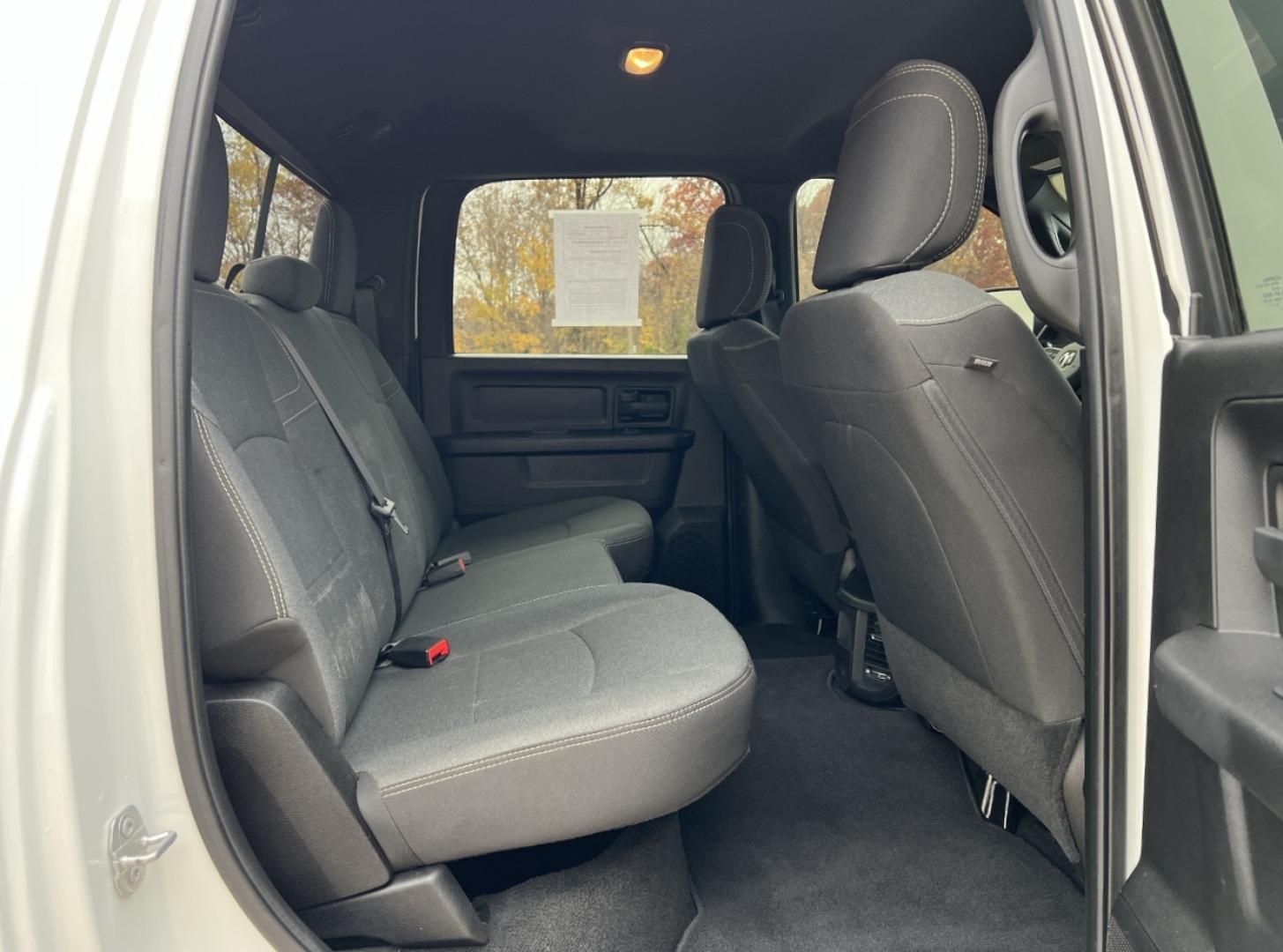 2022 WHITE /Gray Cloth RAM 2500 Tradesman Crew Cab LWB 4WD (3C6UR5HL8NG) with an 6.7L I6 TURBO DIESEL engine, Automatic transmission, located at 2990 Old Orchard Rd., Jackson, MO, 63755, 37.354214, -89.612106 - 2022 Ram 2500 Heavy Duty Tradesman 1-Owner 213xxx miles 4x4 6.7L I6 Turbo Diesel Automatic Backup Camera Bluetooth Cruise Power Windows/Locks/Mirrors We have financing available and we accept trades! Fill out a credit application on our website or come by today! If you have any questions, - Photo#16
