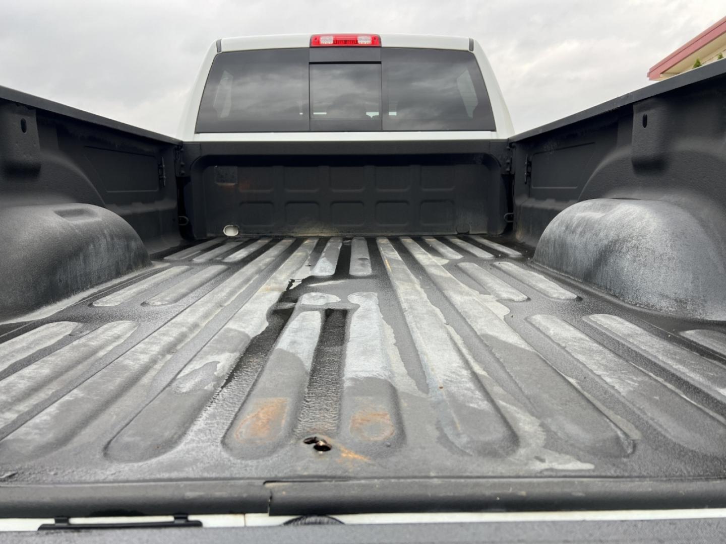 2022 WHITE /Gray Cloth RAM 2500 Tradesman Crew Cab LWB 4WD (3C6UR5HL8NG) with an 6.7L I6 TURBO DIESEL engine, Automatic transmission, located at 2990 Old Orchard Rd., Jackson, MO, 63755, 37.354214, -89.612106 - 2022 Ram 2500 Heavy Duty Tradesman 1-Owner 213xxx miles 4x4 6.7L I6 Turbo Diesel Automatic Backup Camera Bluetooth Cruise Power Windows/Locks/Mirrors We have financing available and we accept trades! Fill out a credit application on our website or come by today! If you have any questions, - Photo#18