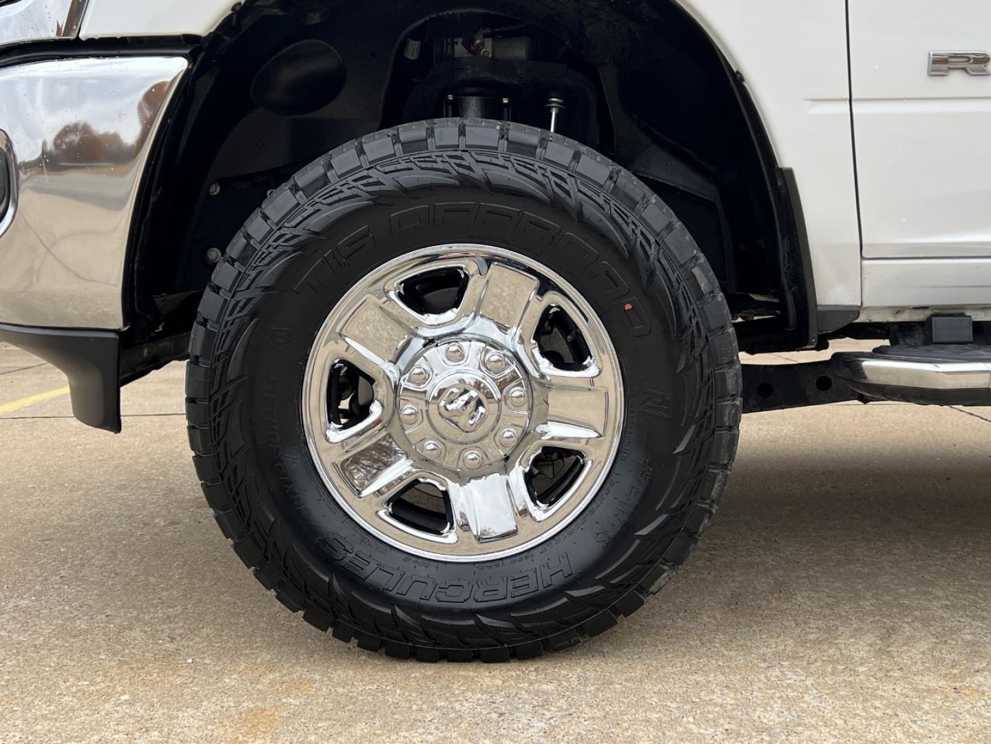 2022 WHITE /Gray Cloth RAM 2500 Tradesman Crew Cab LWB 4WD (3C6UR5HL8NG) with an 6.7L I6 TURBO DIESEL engine, Automatic transmission, located at 2990 Old Orchard Rd., Jackson, MO, 63755, 37.354214, -89.612106 - 2022 Ram 2500 Heavy Duty Tradesman 1-Owner 213xxx miles 4x4 6.7L I6 Turbo Diesel Automatic Backup Camera Bluetooth Cruise Power Windows/Locks/Mirrors We have financing available and we accept trades! Fill out a credit application on our website or come by today! If you have any questions, - Photo#31