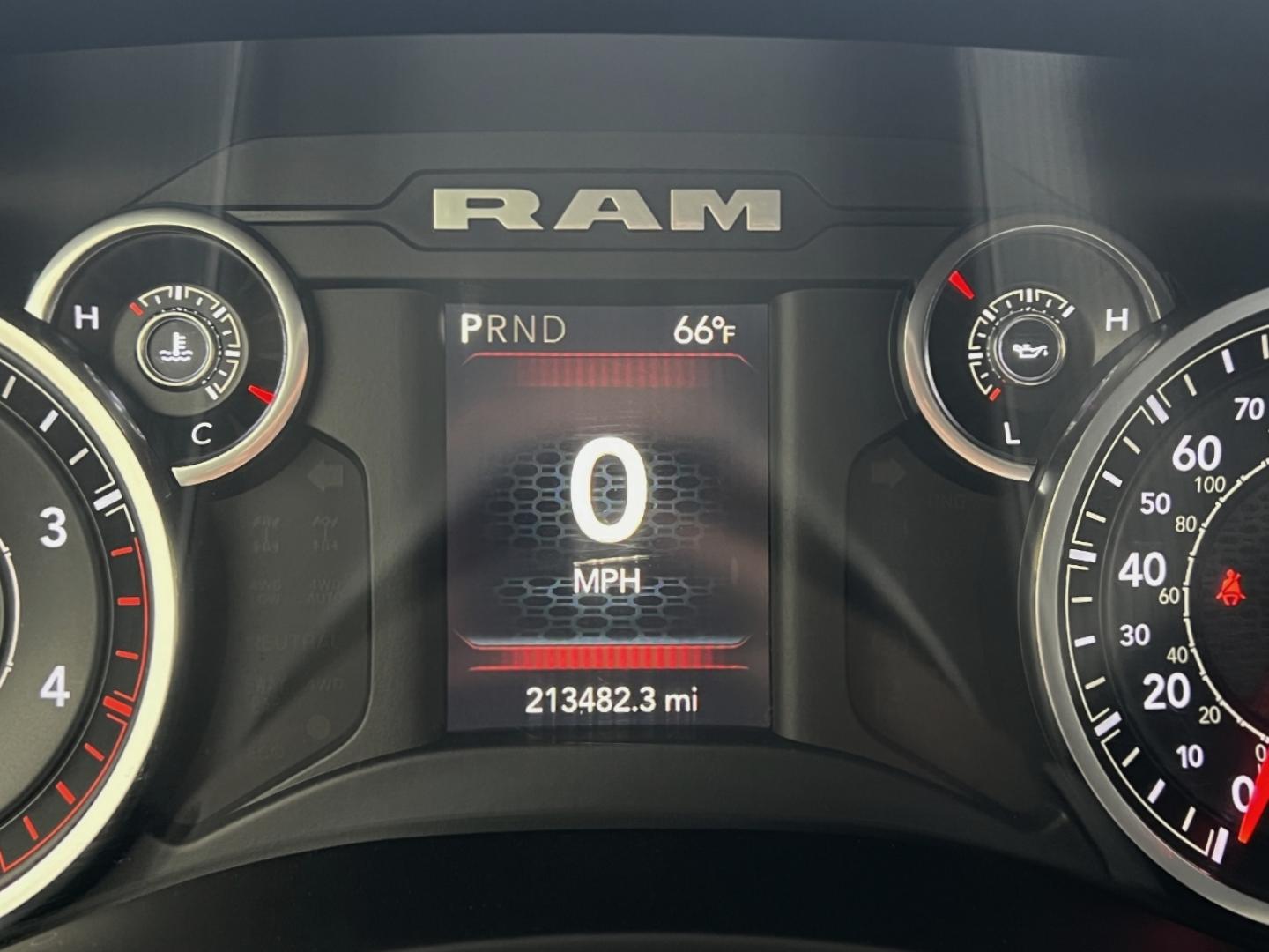 2022 WHITE /Gray Cloth RAM 2500 Tradesman Crew Cab LWB 4WD (3C6UR5HL8NG) with an 6.7L I6 TURBO DIESEL engine, Automatic transmission, located at 2990 Old Orchard Rd., Jackson, MO, 63755, 37.354214, -89.612106 - 2022 Ram 2500 Heavy Duty Tradesman 1-Owner 213xxx miles 4x4 6.7L I6 Turbo Diesel Automatic Backup Camera Bluetooth Cruise Power Windows/Locks/Mirrors We have financing available and we accept trades! Fill out a credit application on our website or come by today! If you have any questions, - Photo#19