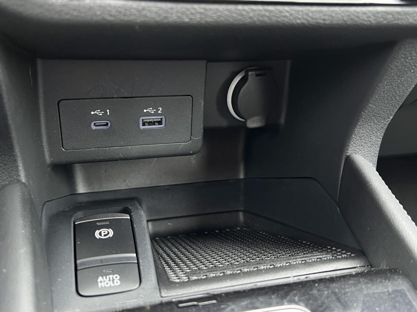 2024 Orange /Black Cloth Nissan Kicks SR (3N1CP5DV5RL) with an 1.6L 4 Cyl. engine, CVT transmission, located at 2990 Old Orchard Rd., Jackson, MO, 63755, 37.354214, -89.612106 - 2024 Nissan Kicks SR 1-Owner 29xxx miles Front Wheel Drive 1.6L 4 Cyl. Automatic Backup Camera Bluetooth Remote Start Cruise Power Windows/Locks/Mirrors We have financing available and we accept trades! Fill out a credit application on our website or come by today! If you have any questi - Photo#25