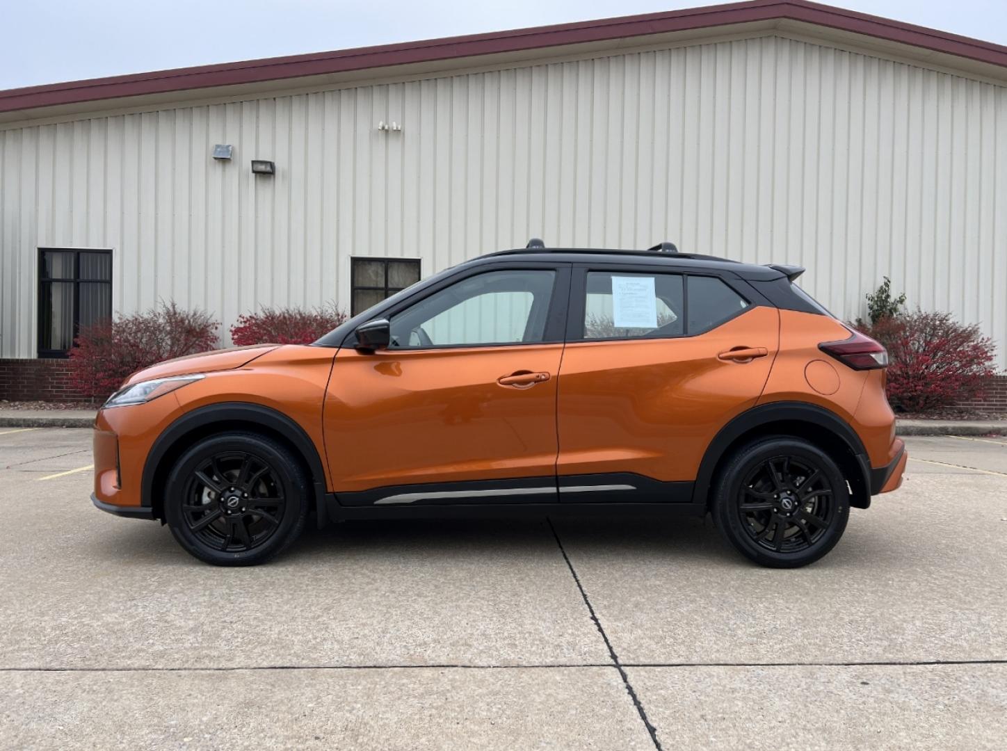 2024 Orange /Black Cloth Nissan Kicks SR (3N1CP5DV5RL) with an 1.6L 4 Cyl. engine, CVT transmission, located at 2990 Old Orchard Rd., Jackson, MO, 63755, 37.354214, -89.612106 - 2024 Nissan Kicks SR 1-Owner 29xxx miles Front Wheel Drive 1.6L 4 Cyl. Automatic Backup Camera Bluetooth Remote Start Cruise Power Windows/Locks/Mirrors We have financing available and we accept trades! Fill out a credit application on our website or come by today! If you have any questi - Photo#5