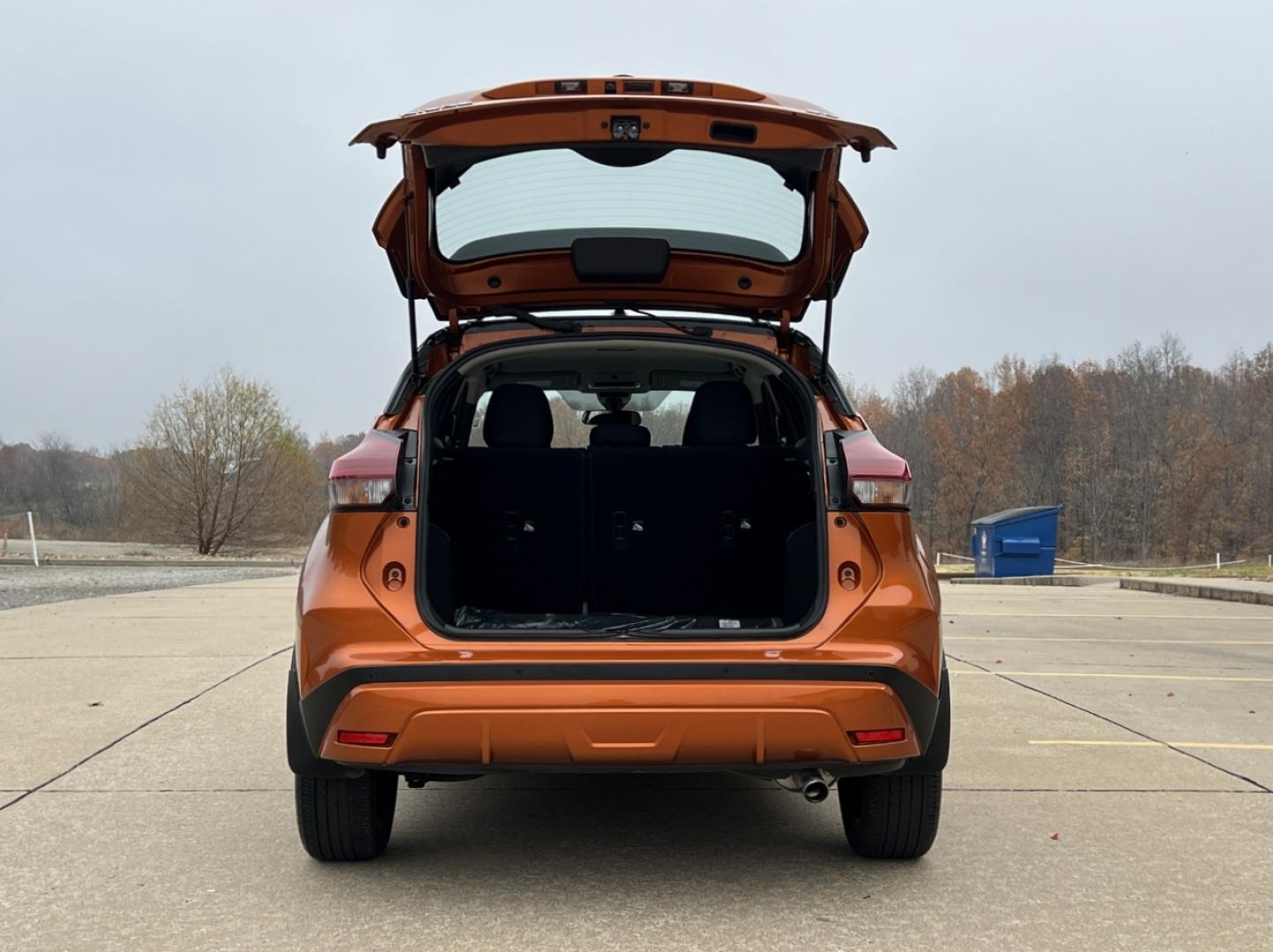 2024 Orange /Black Cloth Nissan Kicks SR (3N1CP5DV5RL) with an 1.6L 4 Cyl. engine, CVT transmission, located at 2990 Old Orchard Rd., Jackson, MO, 63755, 37.354214, -89.612106 - 2024 Nissan Kicks SR 1-Owner 29xxx miles Front Wheel Drive 1.6L 4 Cyl. Automatic Backup Camera Bluetooth Remote Start Cruise Power Windows/Locks/Mirrors We have financing available and we accept trades! Fill out a credit application on our website or come by today! If you have any questi - Photo#17