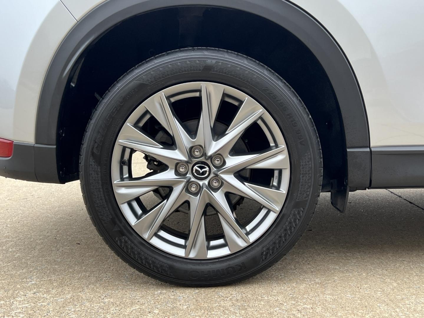 2021 SILVER /Black Leather Mazda CX-5 Grand Touring Reserve AWD (JM3KFBAYXM0) with an 2.5L 4 Cyl. engine, Automatic transmission, located at 2990 Old Orchard Rd., Jackson, MO, 63755, 37.354214, -89.612106 - 2021 Mazda CX-5 Grand Touring Reserve 56xxx miles All Wheel Drive 2.5L 4 Cyl. Automatic Leather Navigation Capability Power/Heated/Cooled Seats Heated Steering Wheel Backup Camera Sunroof Heads Up Display Bluetooth Cruise Power Windows/Locks/Mirrors We have financing available and we - Photo#40