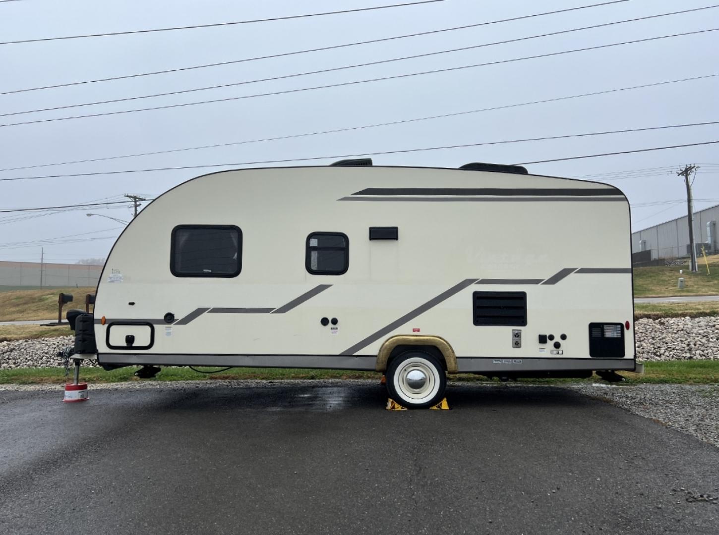 2018 TAN Gulf Stream Coach, Inc 19RBS - (1NL1DTK21J1) , located at 2990 Old Orchard Rd., Jackson, MO, 63755, 37.354214, -89.612106 - We have financing available and we accept trades! Fill out a credit application on our website or come by today! If you have any questions, give us a call at (573) 204-7777 or visit our website at firstautocredit.com. - Photo#1