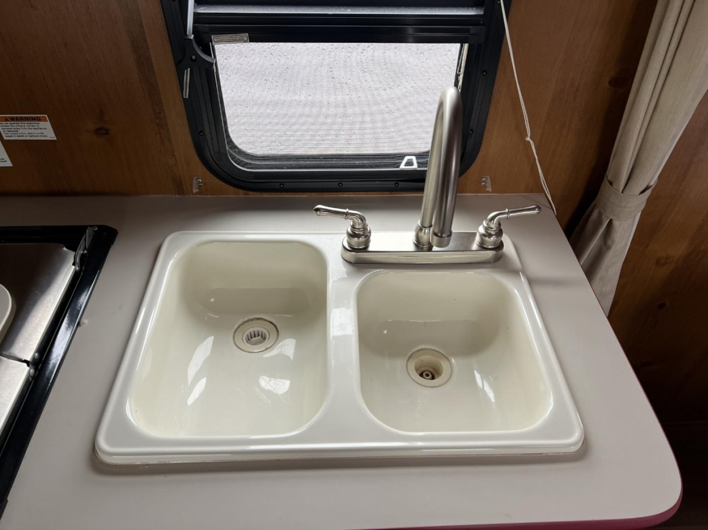 2018 TAN Gulf Stream Coach, Inc 19RBS - (1NL1DTK21J1) , located at 2990 Old Orchard Rd., Jackson, MO, 63755, 37.354214, -89.612106 - We have financing available and we accept trades! Fill out a credit application on our website or come by today! If you have any questions, give us a call at (573) 204-7777 or visit our website at firstautocredit.com. - Photo#9