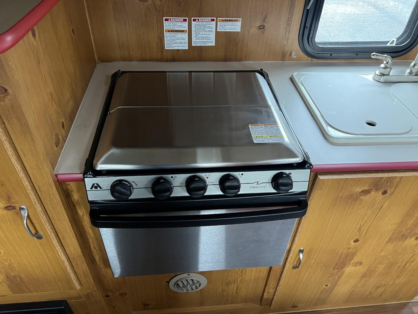 2018 TAN Gulf Stream Coach, Inc 19RBS - (1NL1DTK21J1) , located at 2990 Old Orchard Rd., Jackson, MO, 63755, 37.354214, -89.612106 - We have financing available and we accept trades! Fill out a credit application on our website or come by today! If you have any questions, give us a call at (573) 204-7777 or visit our website at firstautocredit.com. - Photo#10