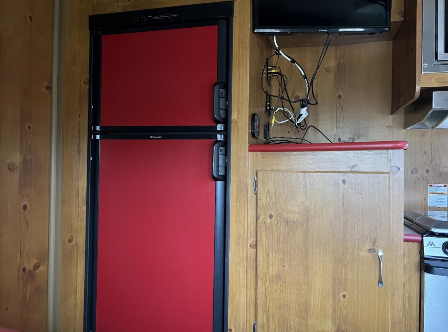 2018 TAN Gulf Stream Coach, Inc 19RBS - (1NL1DTK21J1) , located at 2990 Old Orchard Rd., Jackson, MO, 63755, 37.354214, -89.612106 - We have financing available and we accept trades! Fill out a credit application on our website or come by today! If you have any questions, give us a call at (573) 204-7777 or visit our website at firstautocredit.com. - Photo#13