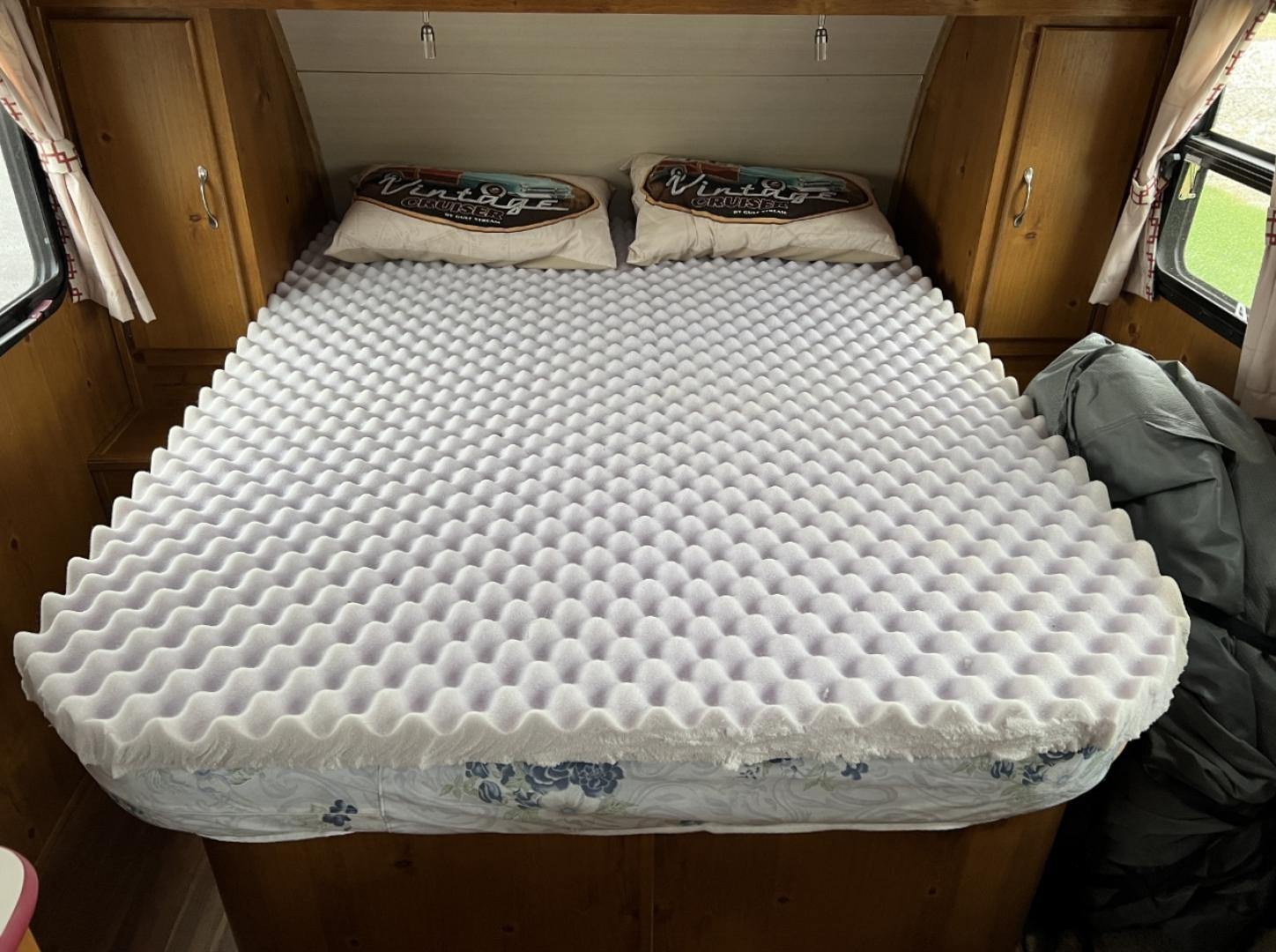 2018 TAN Gulf Stream Coach, Inc 19RBS - (1NL1DTK21J1) , located at 2990 Old Orchard Rd., Jackson, MO, 63755, 37.354214, -89.612106 - We have financing available and we accept trades! Fill out a credit application on our website or come by today! If you have any questions, give us a call at (573) 204-7777 or visit our website at firstautocredit.com. - Photo#15