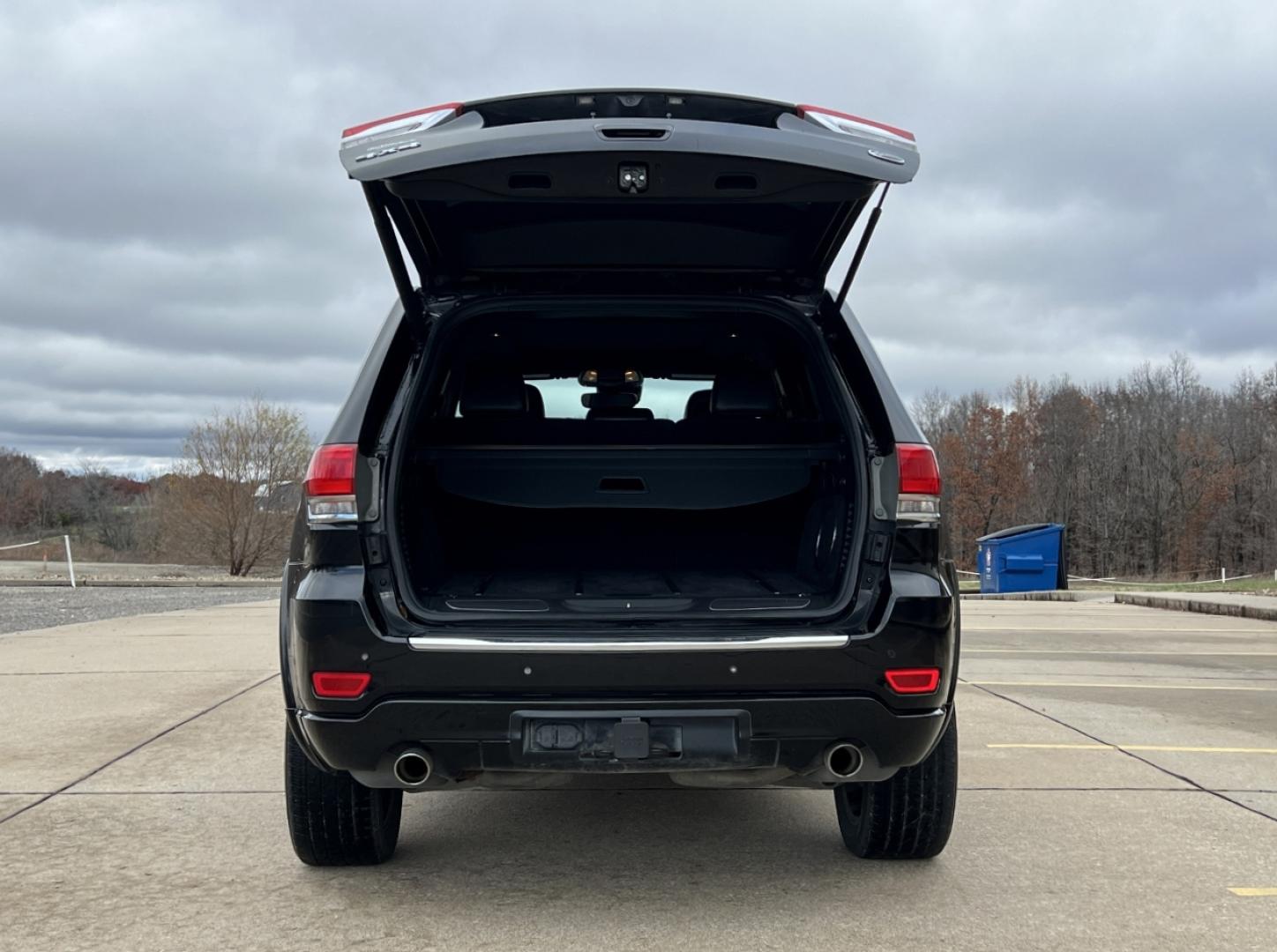 2017 BLACK /Black Leather Jeep Grand Cherokee Overland 4WD (1C4RJFCG9HC) with an 3.6L V6 engine, Automatic transmission, located at 2990 Old Orchard Rd., Jackson, MO, 63755, 37.354214, -89.612106 - 2017 Jeep Grand Cherokee Overland 1-Owner Only 75xxx miles 4 Wheel Drive 3.6L V6 Automatic Leather Navigation Power/Heated/Cooled Seats Heated Rear Seats Heated Steering Wheel Backup Camera Sunroof Bluetooth Remote Start Cruise Power Windows/Locks/Mirrors We have financing available - Photo#23