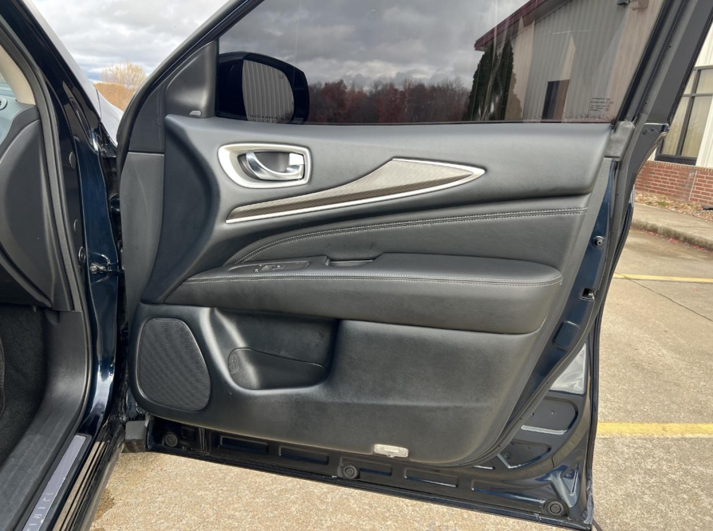 2020 BLUE /Black Leather Infiniti QX60 Luxe AWD (5N1DL0MM6LC) with an 3.5L V6 engine, CVT transmission, located at 2990 Old Orchard Rd., Jackson, MO, 63755, 37.354214, -89.612106 - 2020 Infiniti QX60 Luxe 72xxx miles All Wheel Drive 3.5L V6 Automatic Leather 3rd Row Backup Camera Power/Heated Seats Sunroof Bluetooth Remote Start Cruise Power Windows/Locks/Mirrors We have financing available and we accept trades! Fill out a credit application on our website or com - Photo#16