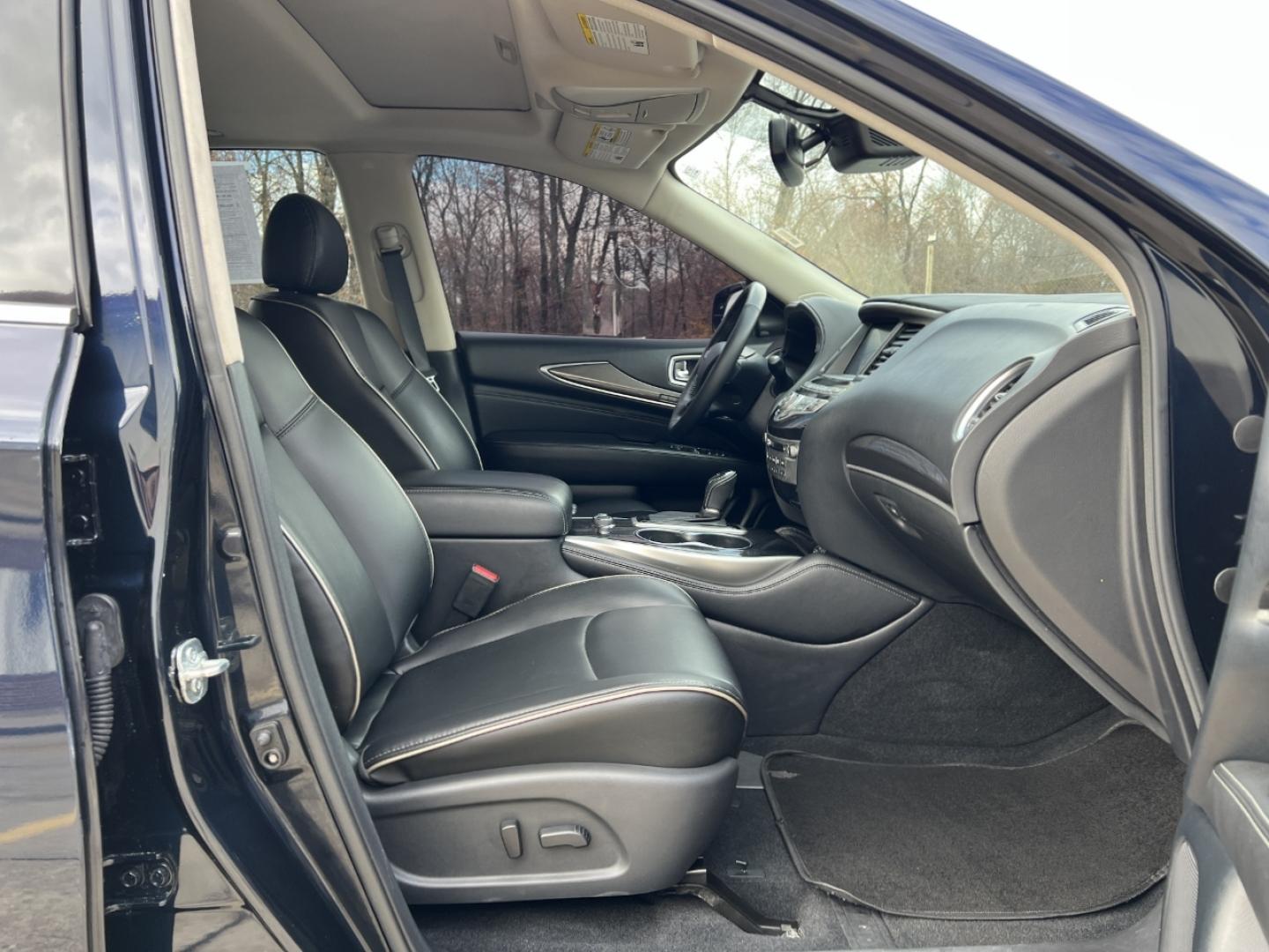 2020 BLUE /Black Leather Infiniti QX60 Luxe AWD (5N1DL0MM6LC) with an 3.5L V6 engine, CVT transmission, located at 2990 Old Orchard Rd., Jackson, MO, 63755, 37.354214, -89.612106 - 2020 Infiniti QX60 Luxe 72xxx miles All Wheel Drive 3.5L V6 Automatic Leather 3rd Row Backup Camera Power/Heated Seats Sunroof Bluetooth Remote Start Cruise Power Windows/Locks/Mirrors We have financing available and we accept trades! Fill out a credit application on our website or com - Photo#17