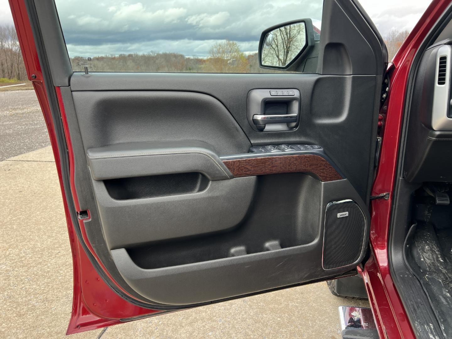 2018 MAROON /Black Leather GMC Sierra 1500 SLT Crew Cab Short Box 4WD (3GTU2NEC1JG) with an 5.3L V8 engine, Automatic transmission, located at 2990 Old Orchard Rd., Jackson, MO, 63755, 37.354214, -89.612106 - 2018 GMC Sierra 1500 SLT 1-Owner 151xxx miles 4x4 5.3L V8 Automatic Leather Navigation Power/Heated Seats Backup Camera Bluetooth Remote Start Cruise Power Windows/Locks/Mirrors We have financing available and we accept trades! Fill out a credit application on our website or come by to - Photo#14