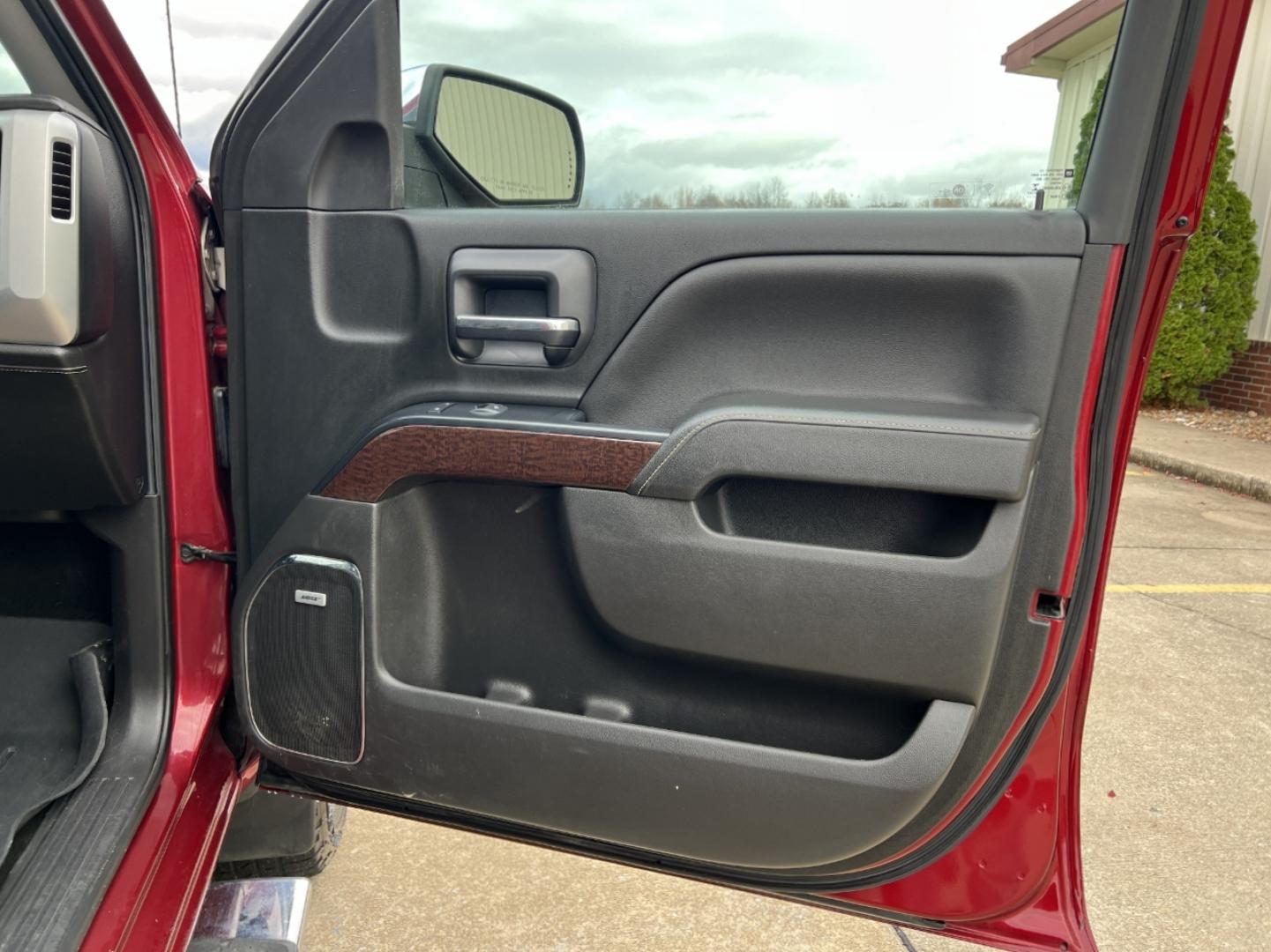 2018 MAROON /Black Leather GMC Sierra 1500 SLT Crew Cab Short Box 4WD (3GTU2NEC1JG) with an 5.3L V8 engine, Automatic transmission, located at 2990 Old Orchard Rd., Jackson, MO, 63755, 37.354214, -89.612106 - 2018 GMC Sierra 1500 SLT 1-Owner 151xxx miles 4x4 5.3L V8 Automatic Leather Navigation Power/Heated Seats Backup Camera Bluetooth Remote Start Cruise Power Windows/Locks/Mirrors We have financing available and we accept trades! Fill out a credit application on our website or come by to - Photo#16